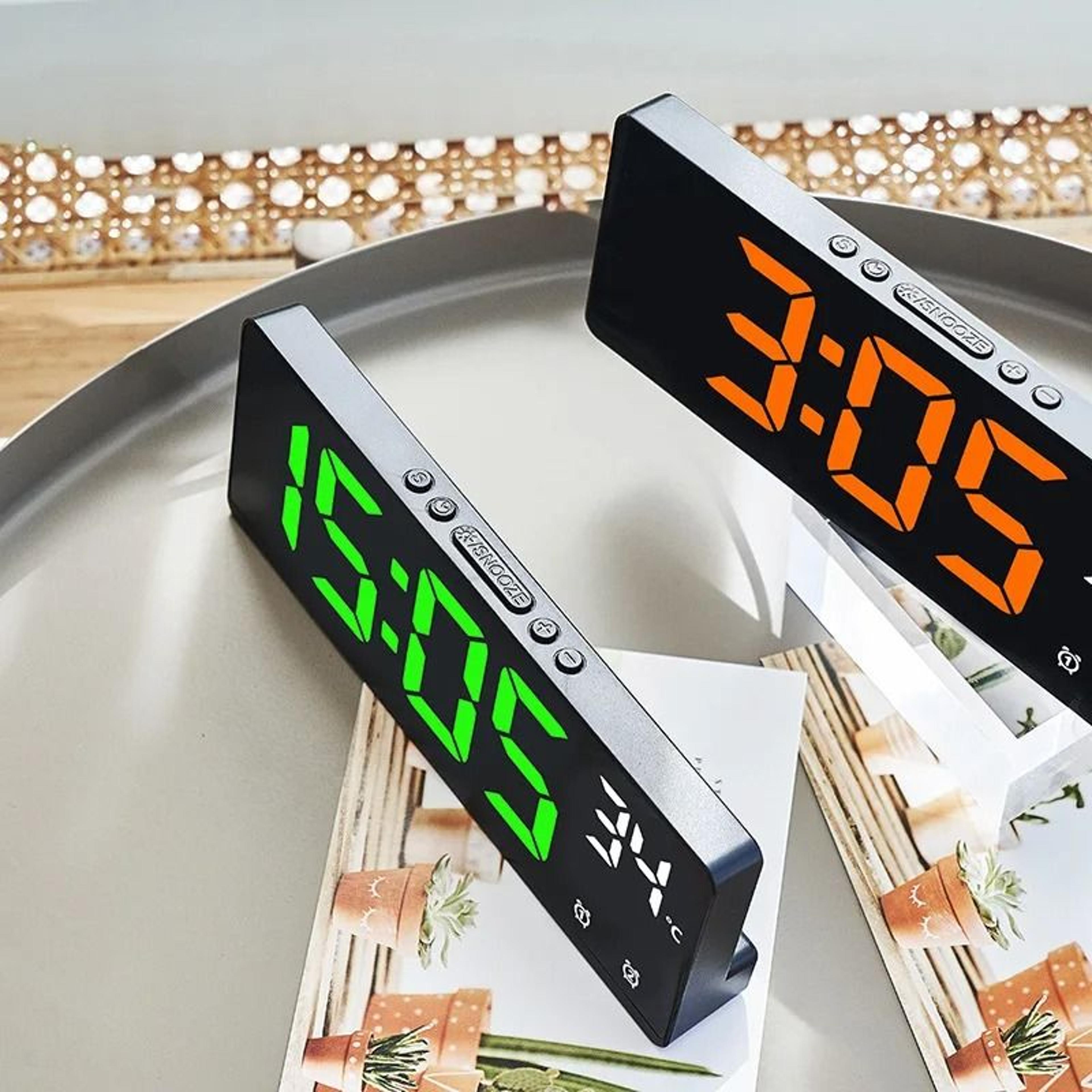 led digital alarm clock with backlight and temperature display