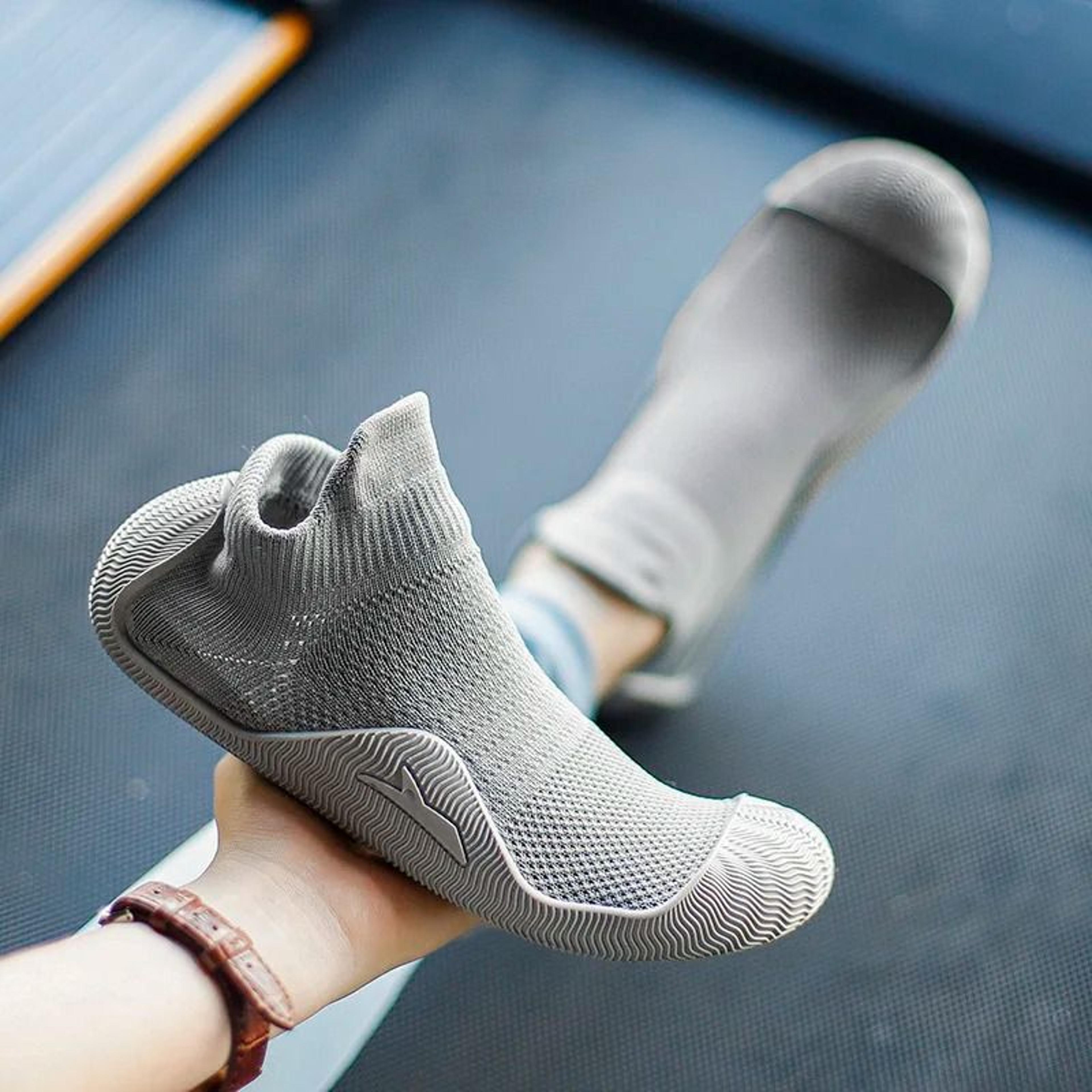 lightweight breathable sports shoes yoga indoor fitness skipping rope shoes soft sole casual walking shoes