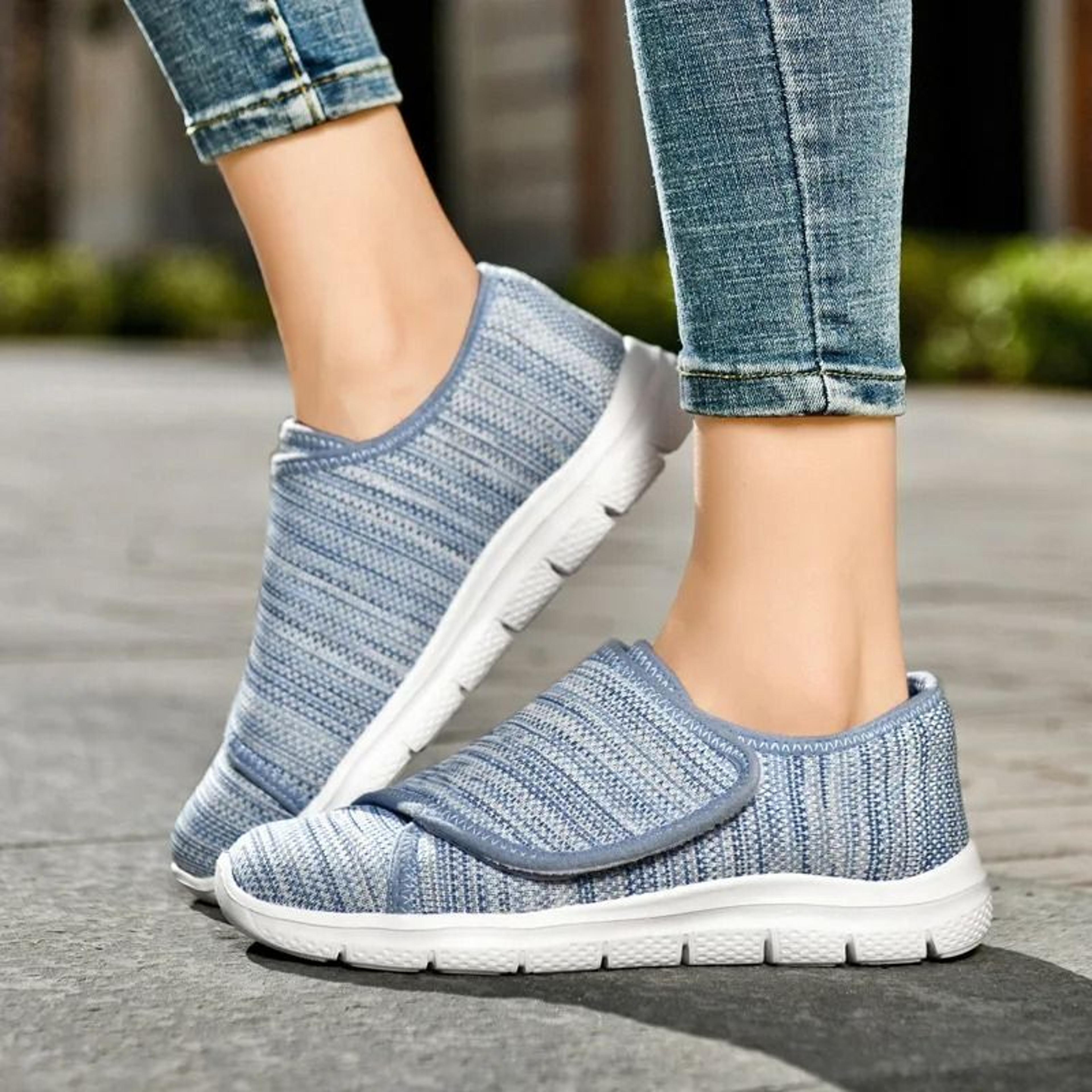 comfortable soft medical orthopedic shoes for walking and diabetic support