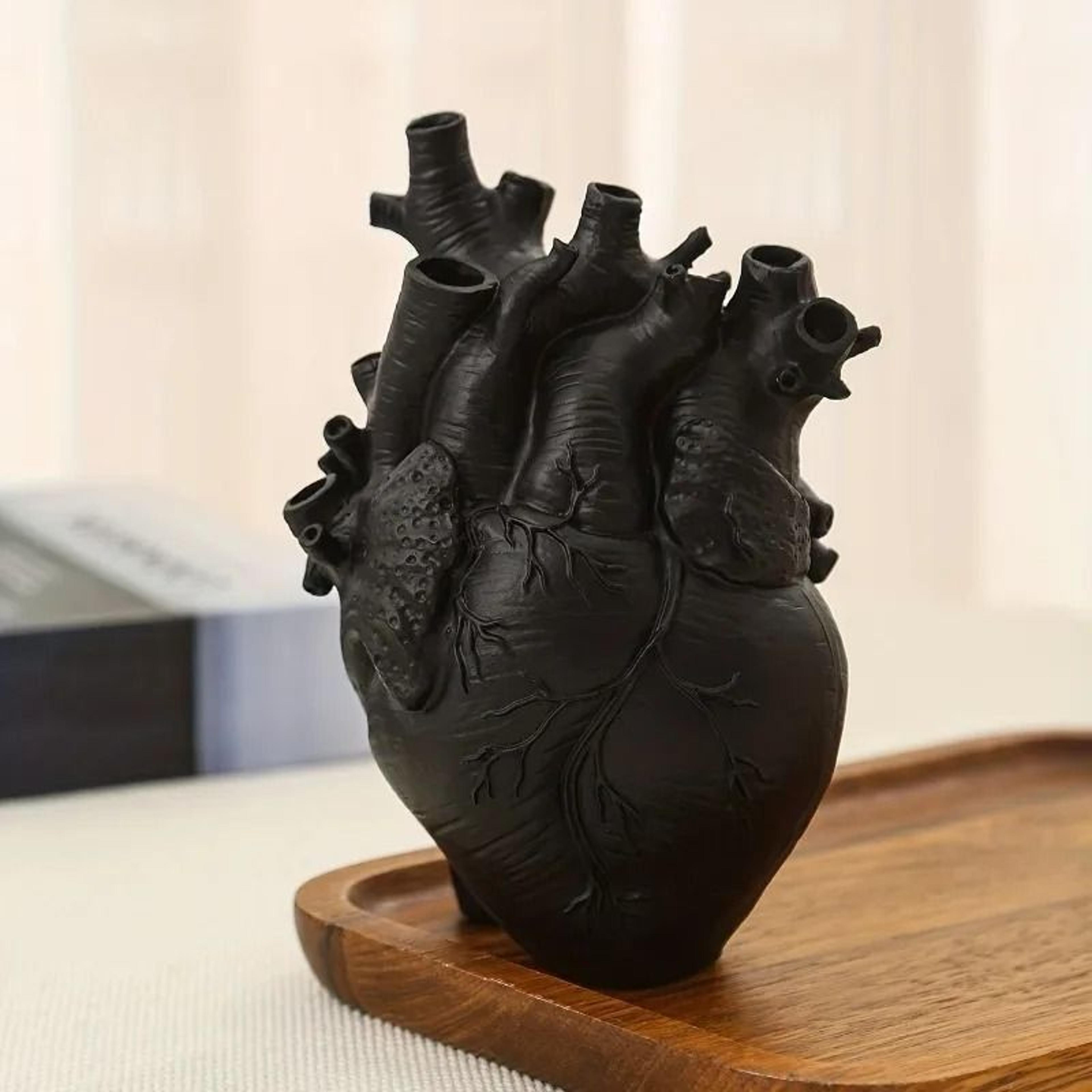anatomical heart vase resin decorative flower vessel