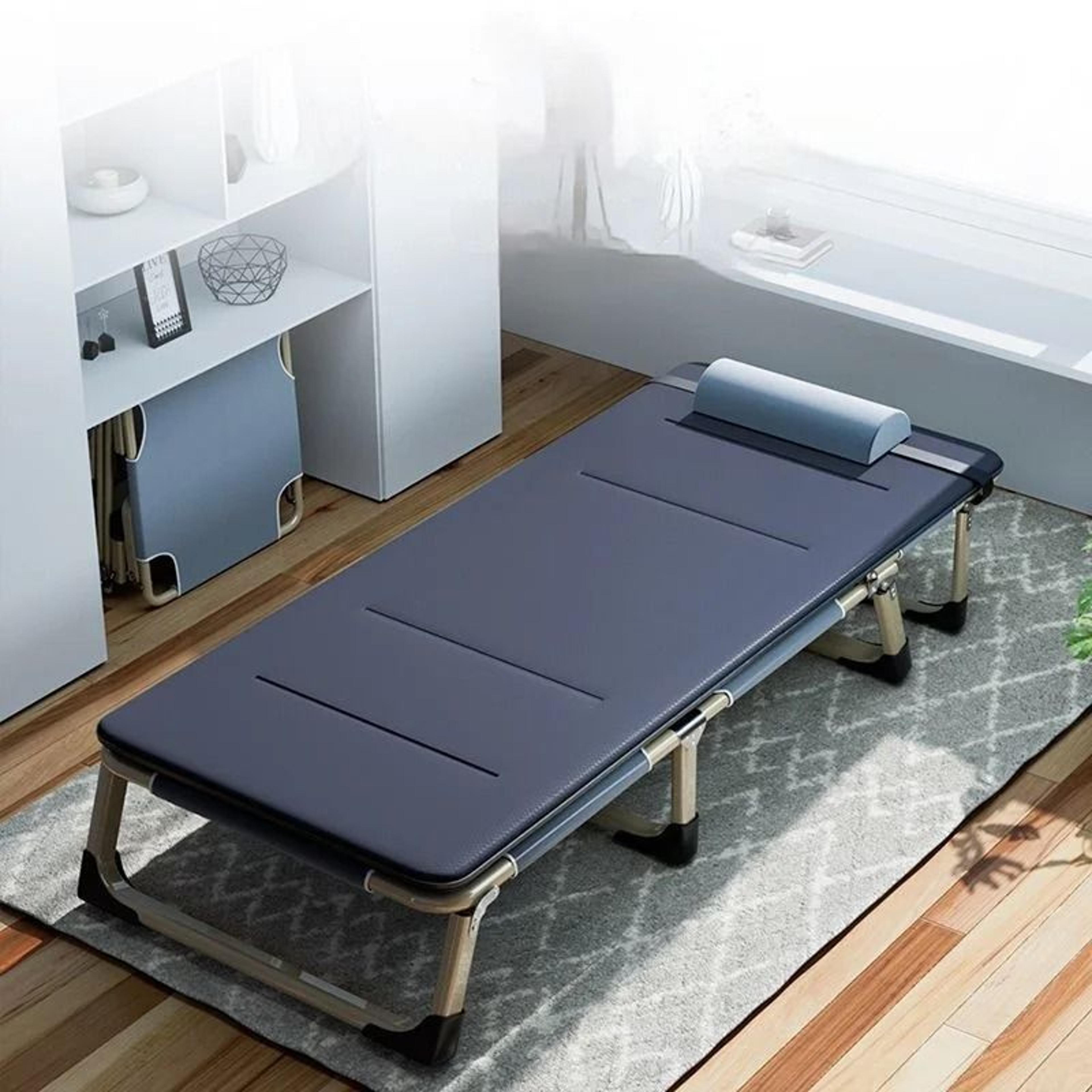 summer outdoor rollaway bed with cotton padded recliner