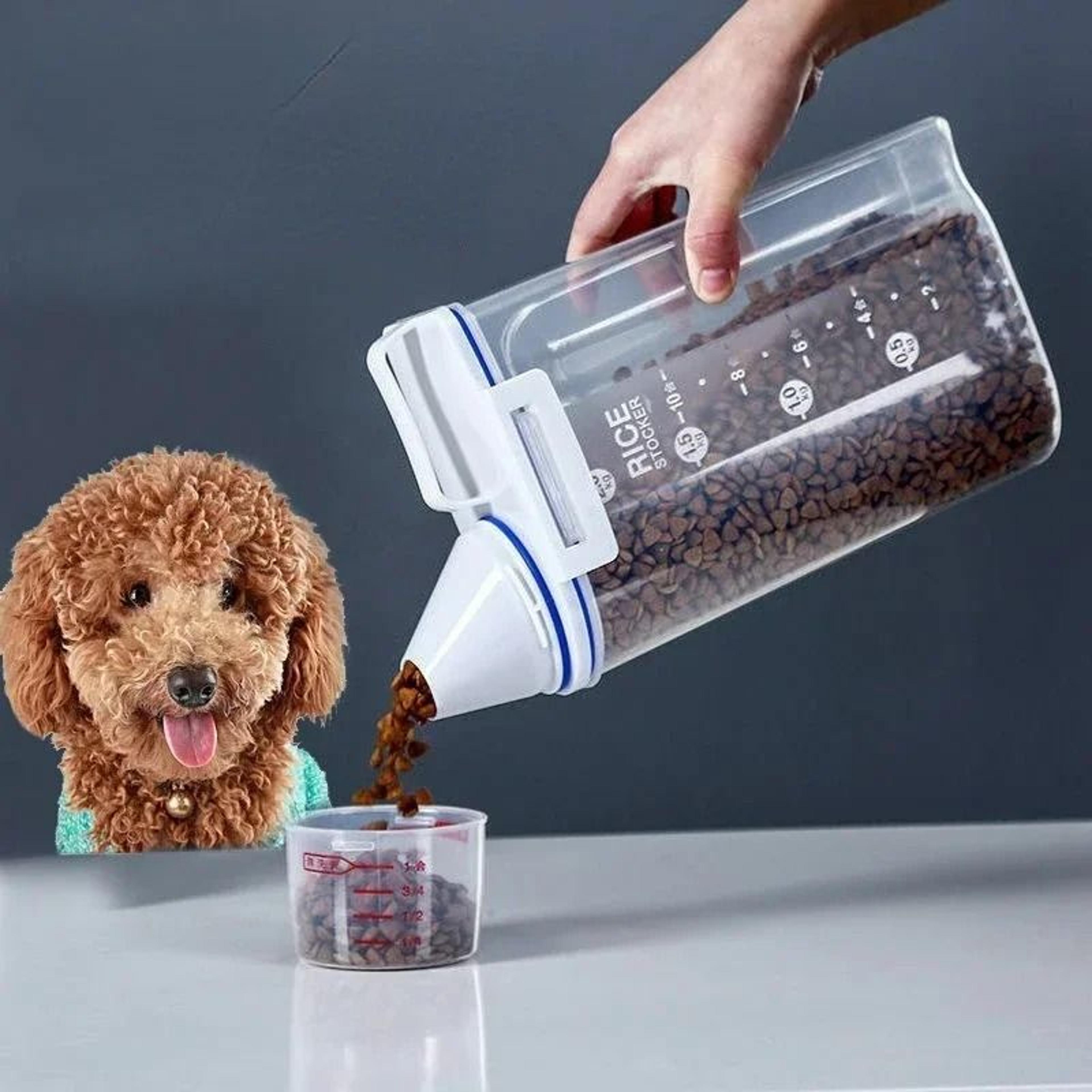 pet food storage container with measuring cup and airtight seal
