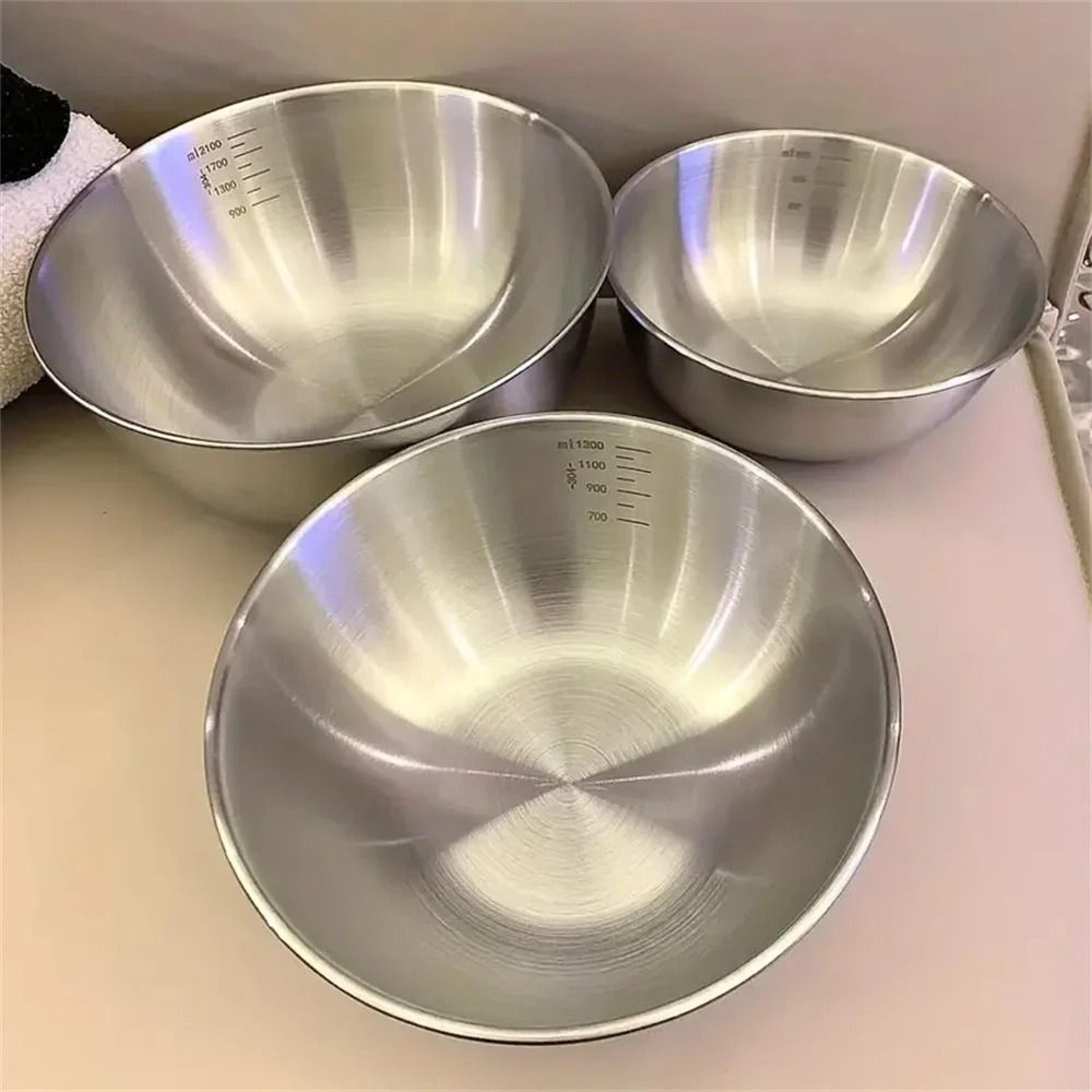 stainless steel mixing bowl set with measurement scale
