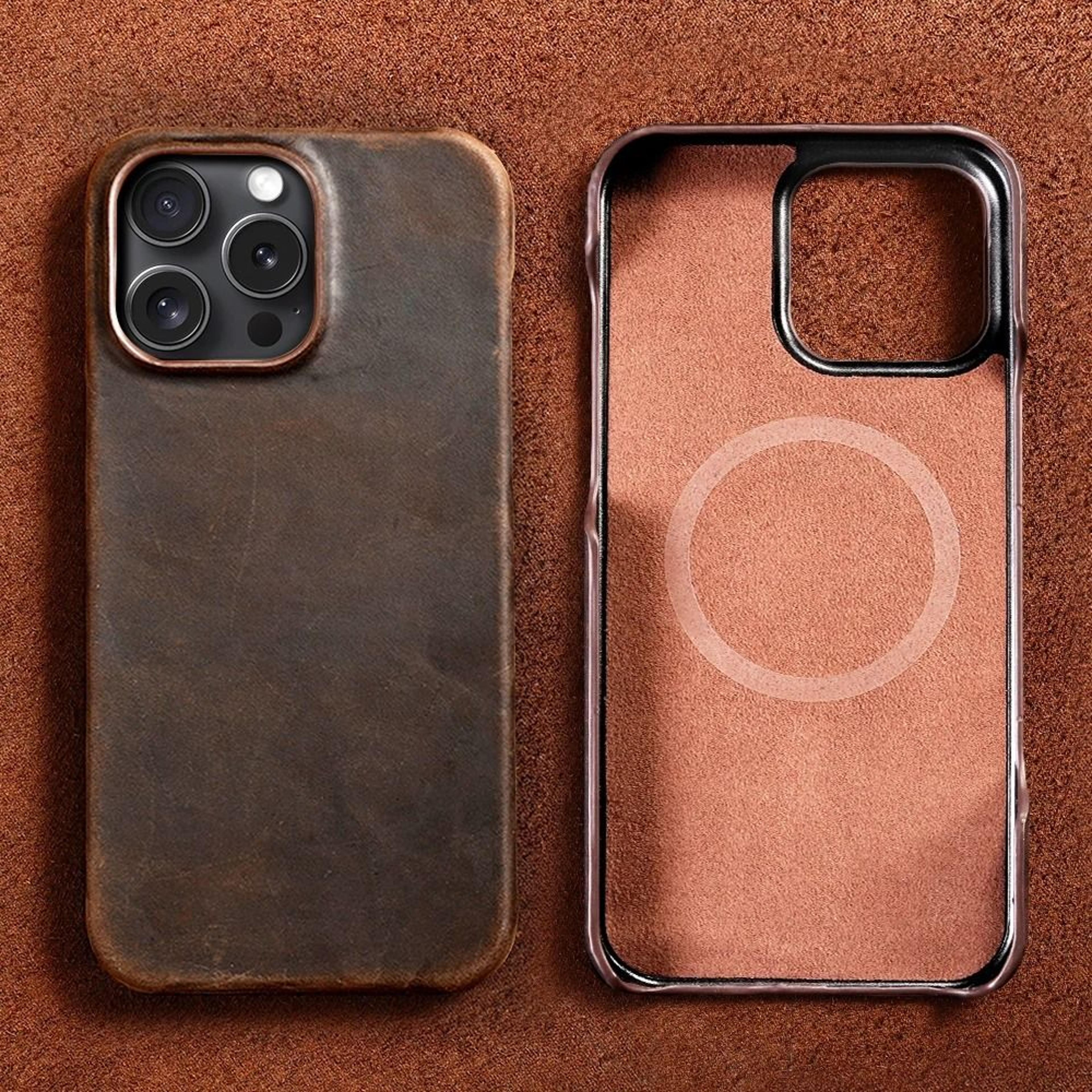 full grain pull-up leather magnetic phone case