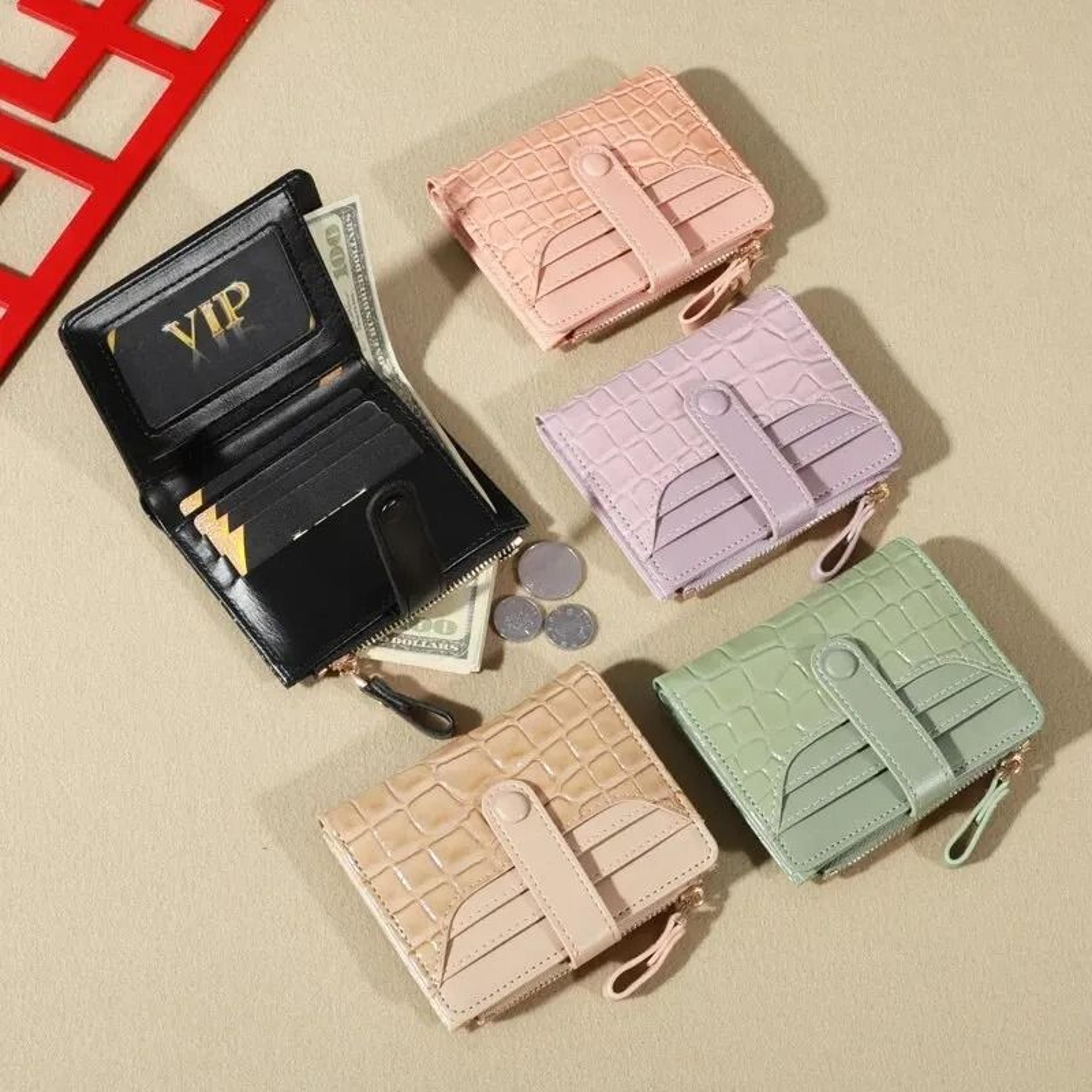 crocodile texture short wallet for women