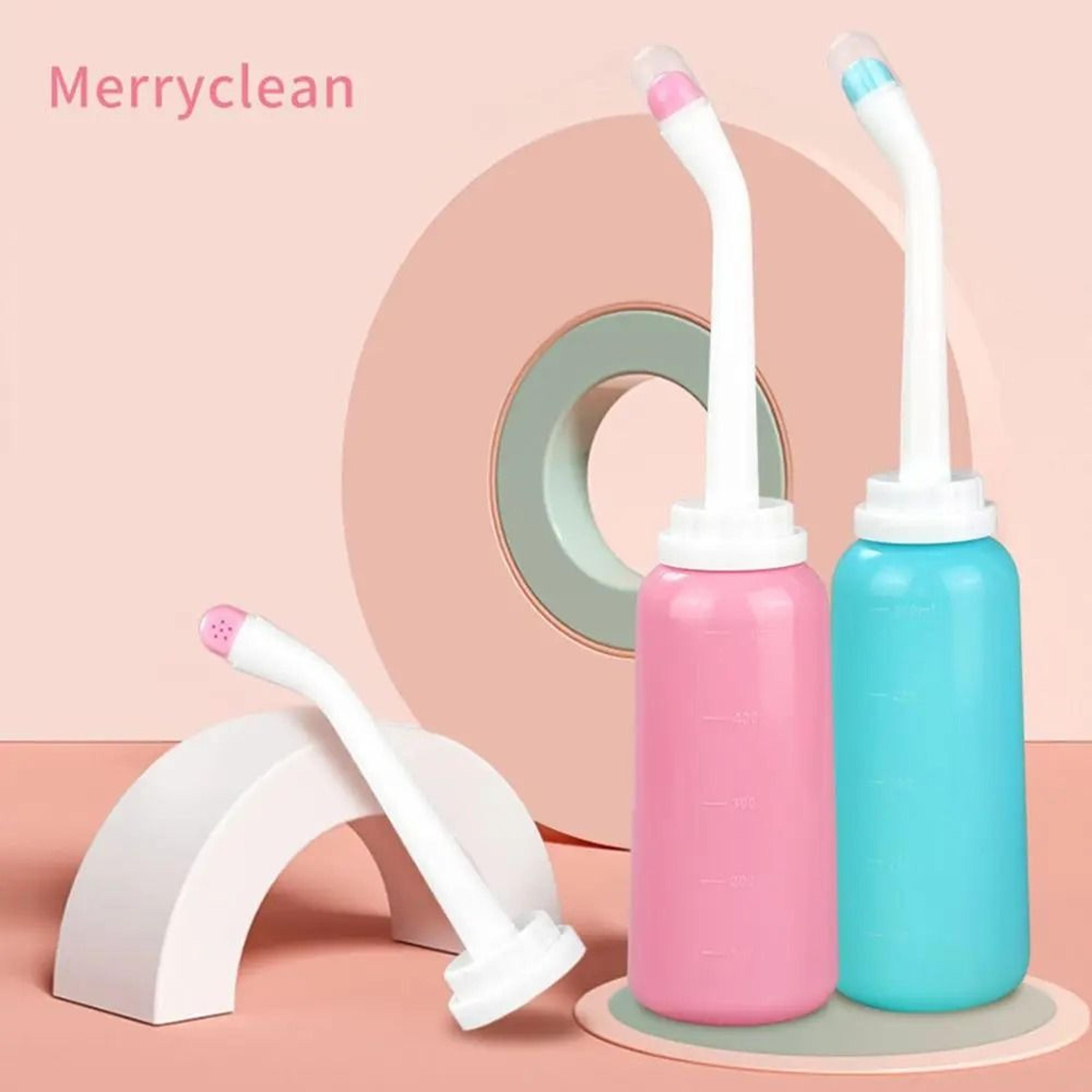 portable handheld travel bidet bottle with retractable spray nozzle