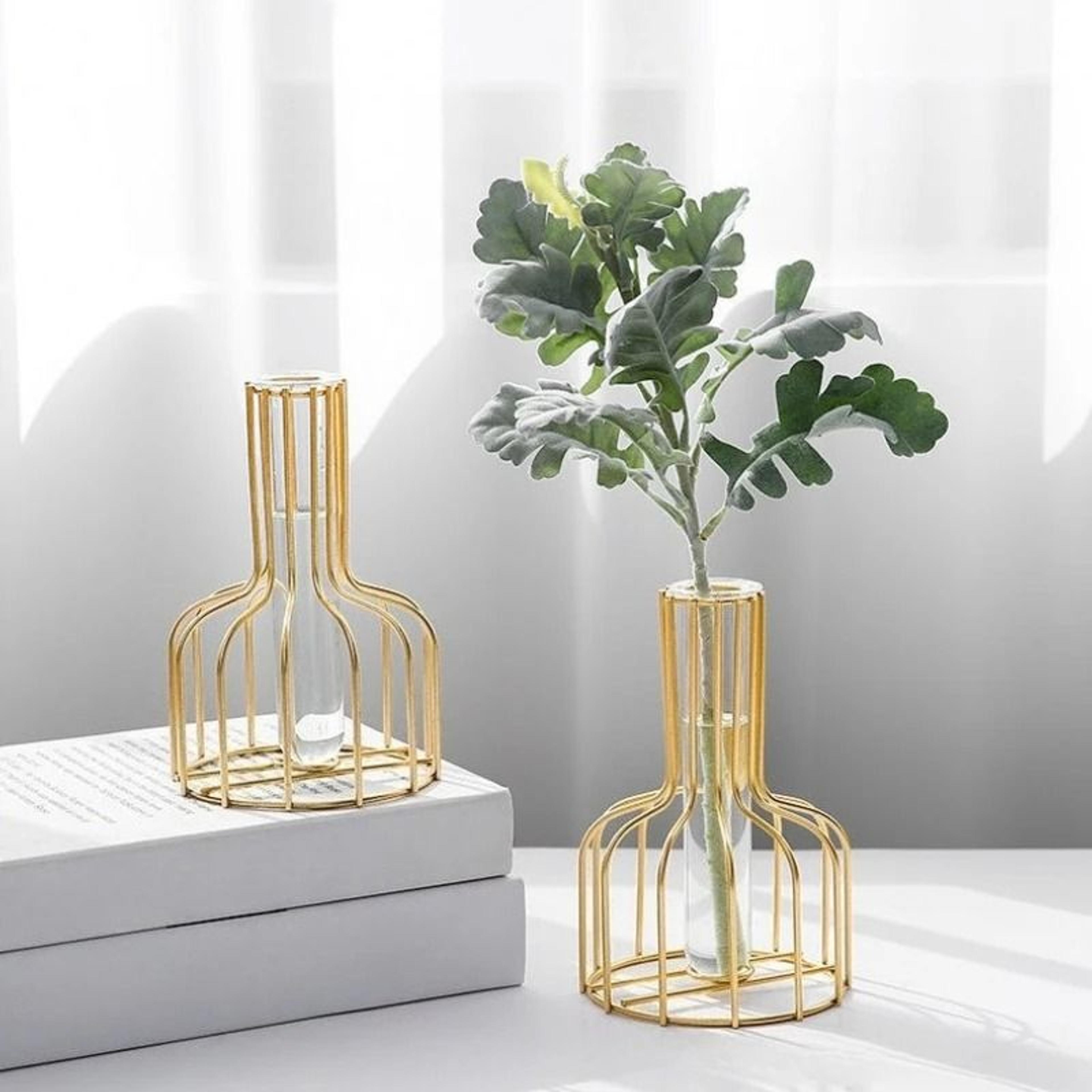 ornamental wrought iron gold flower vase