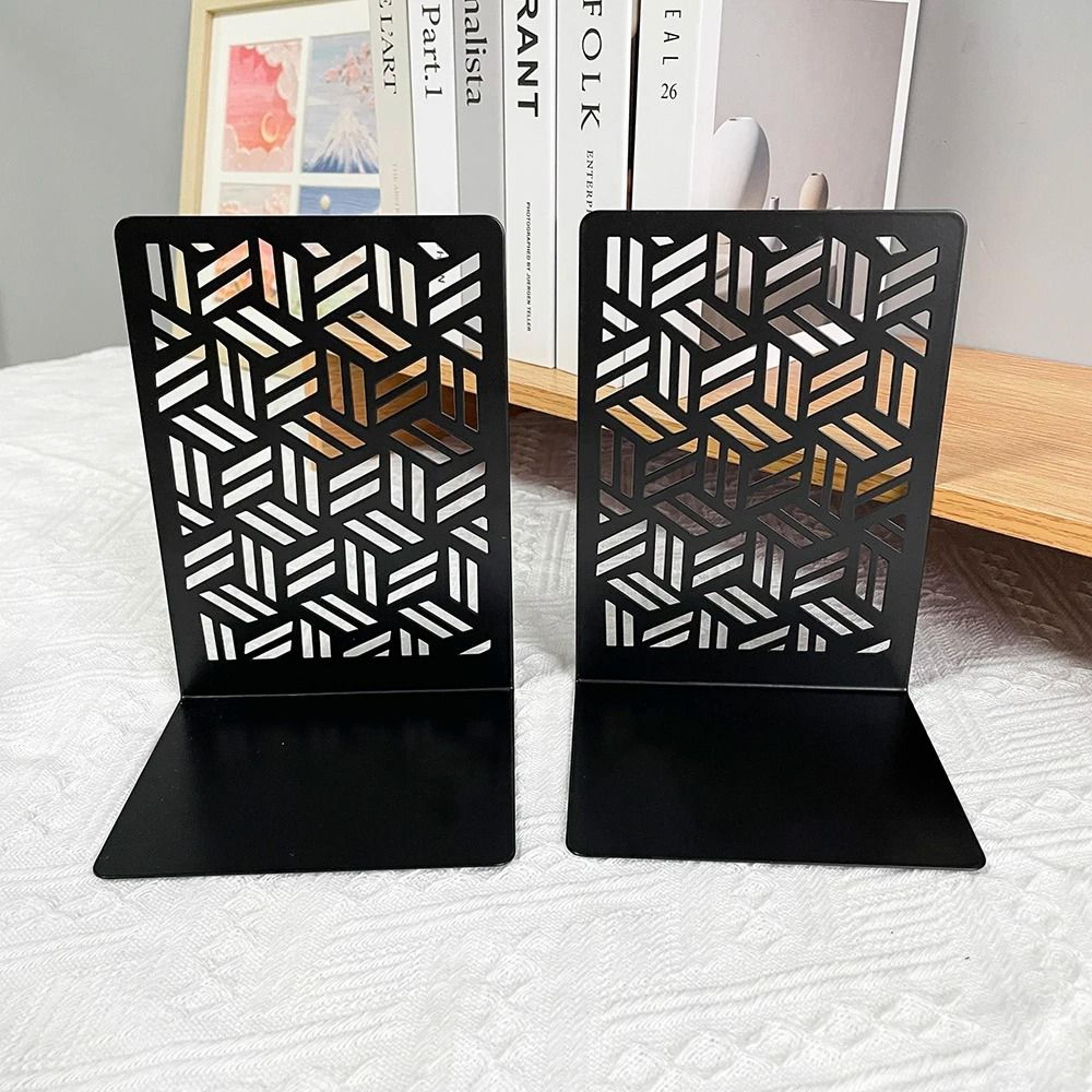 crafted door metal bookends – heavy-duty gothic design for book lovers