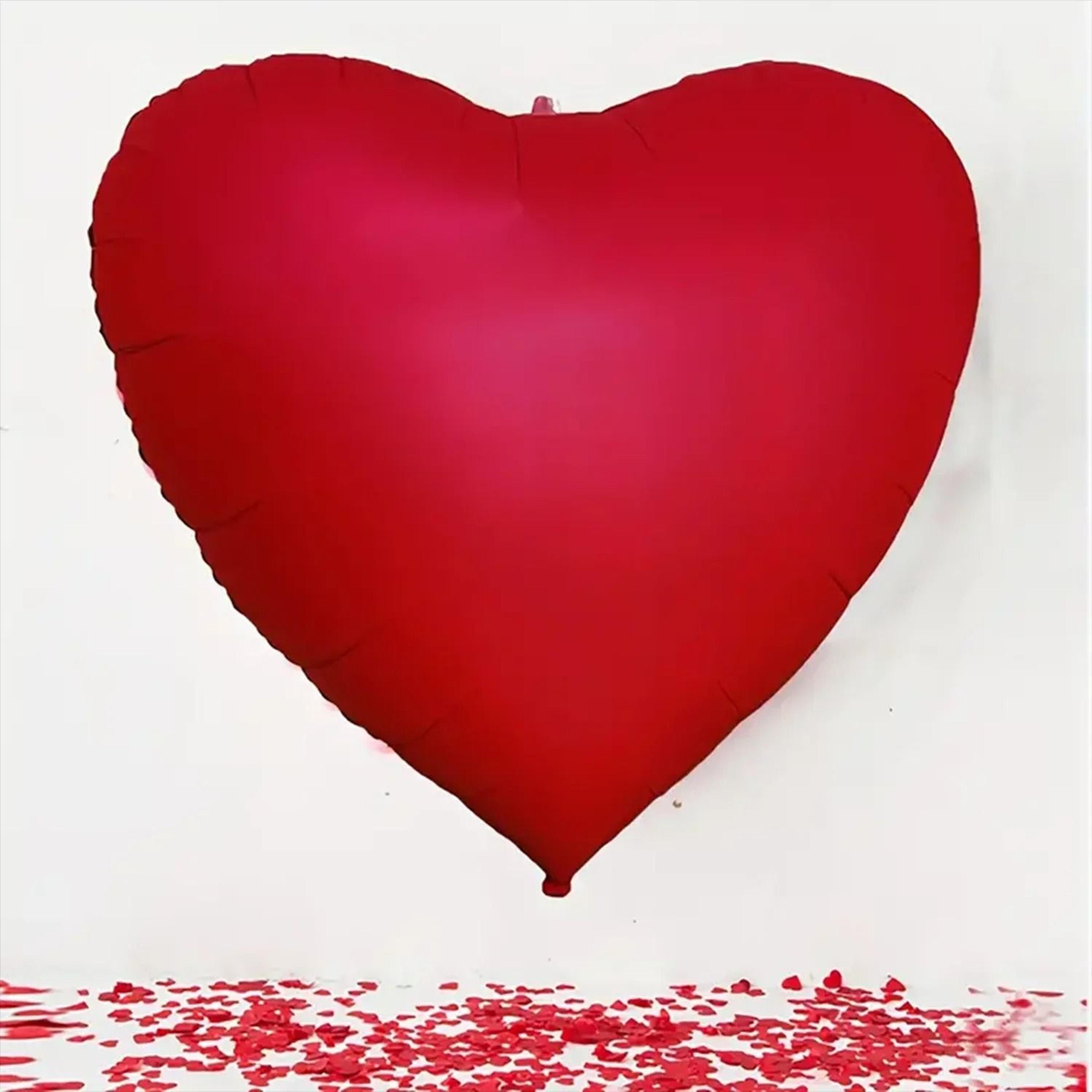 60-inch oversized heart-shaped foil balloon