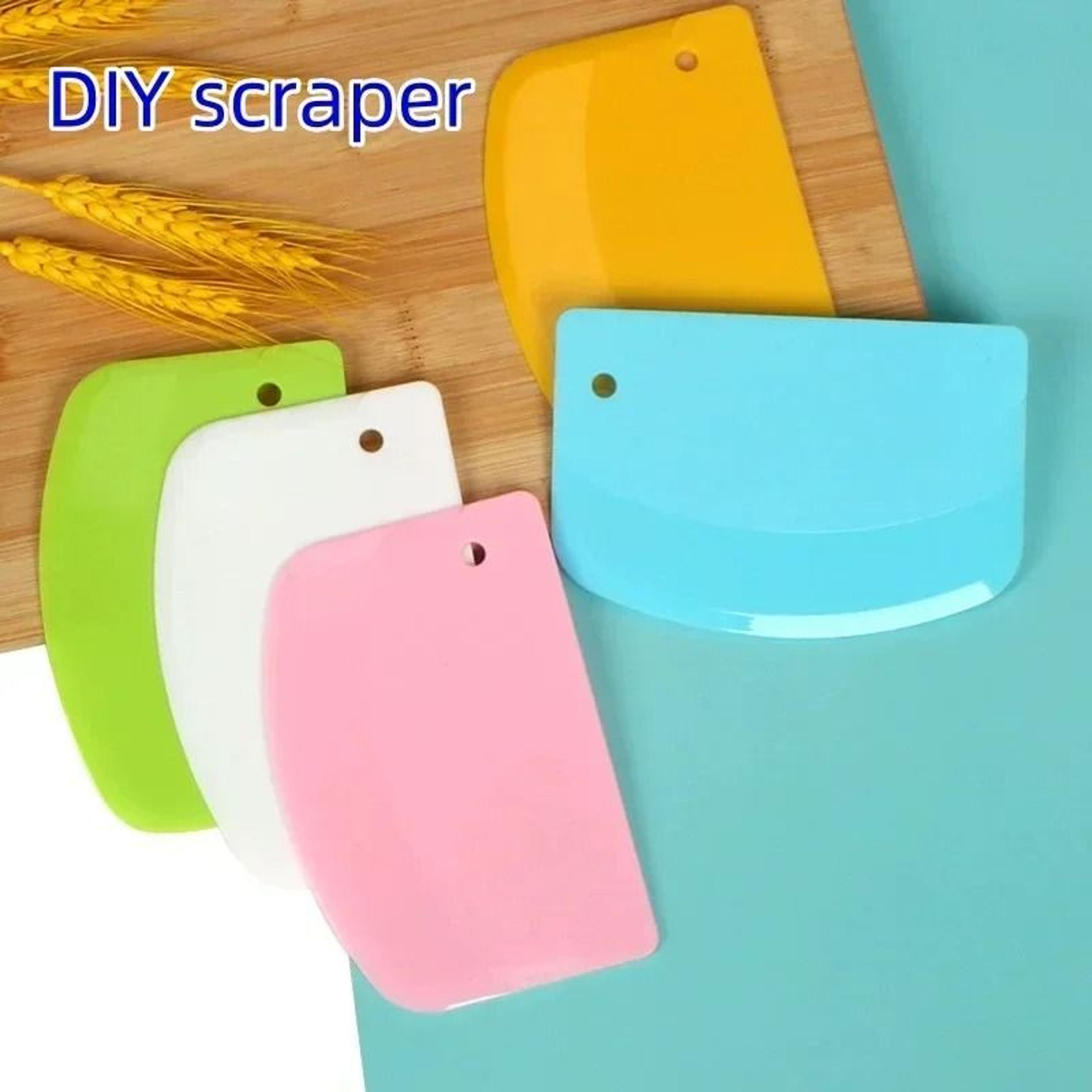 multi-purpose plastic bench scraper – essential flour dough & cake cream knife
