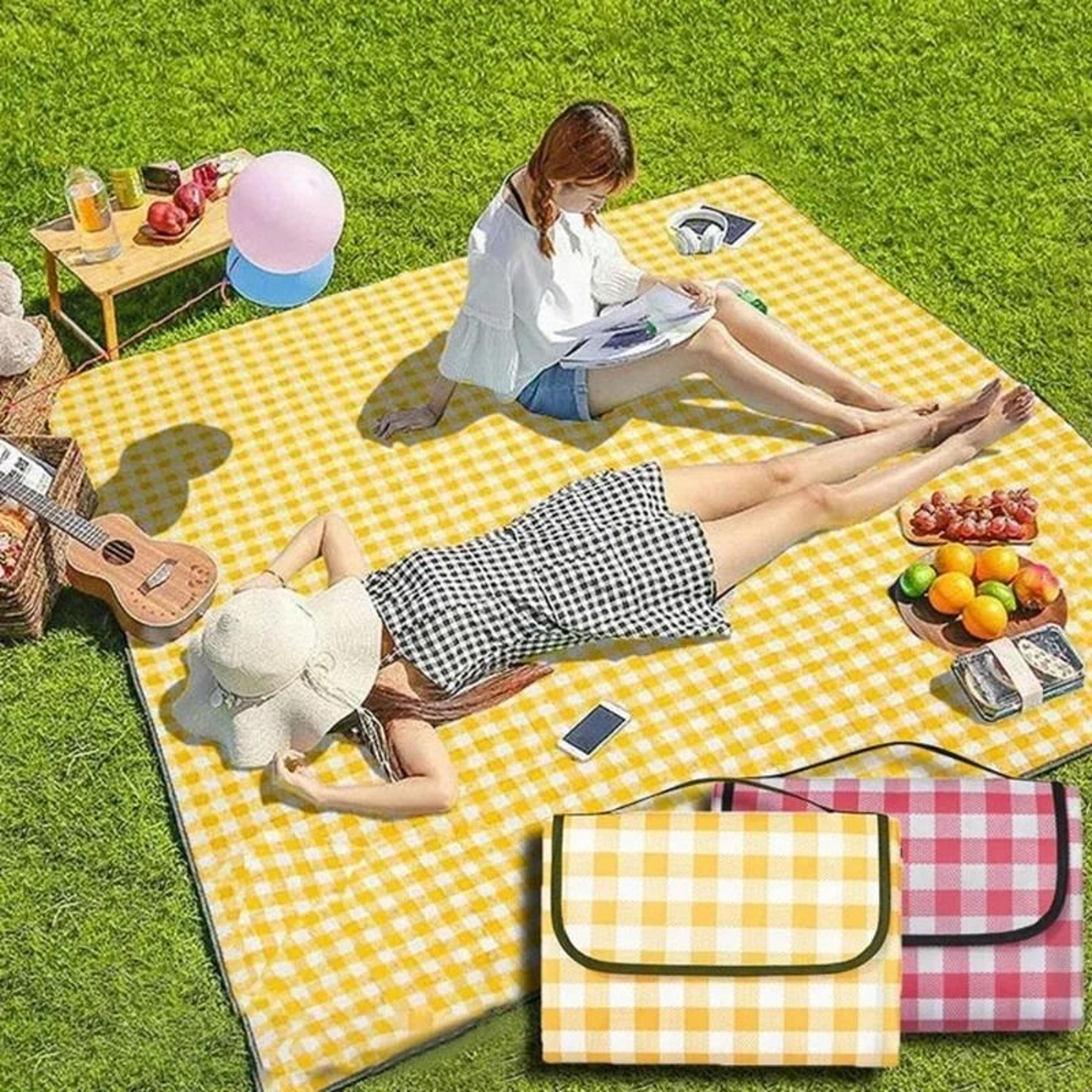 portable waterproof folding picnic & camping mat
