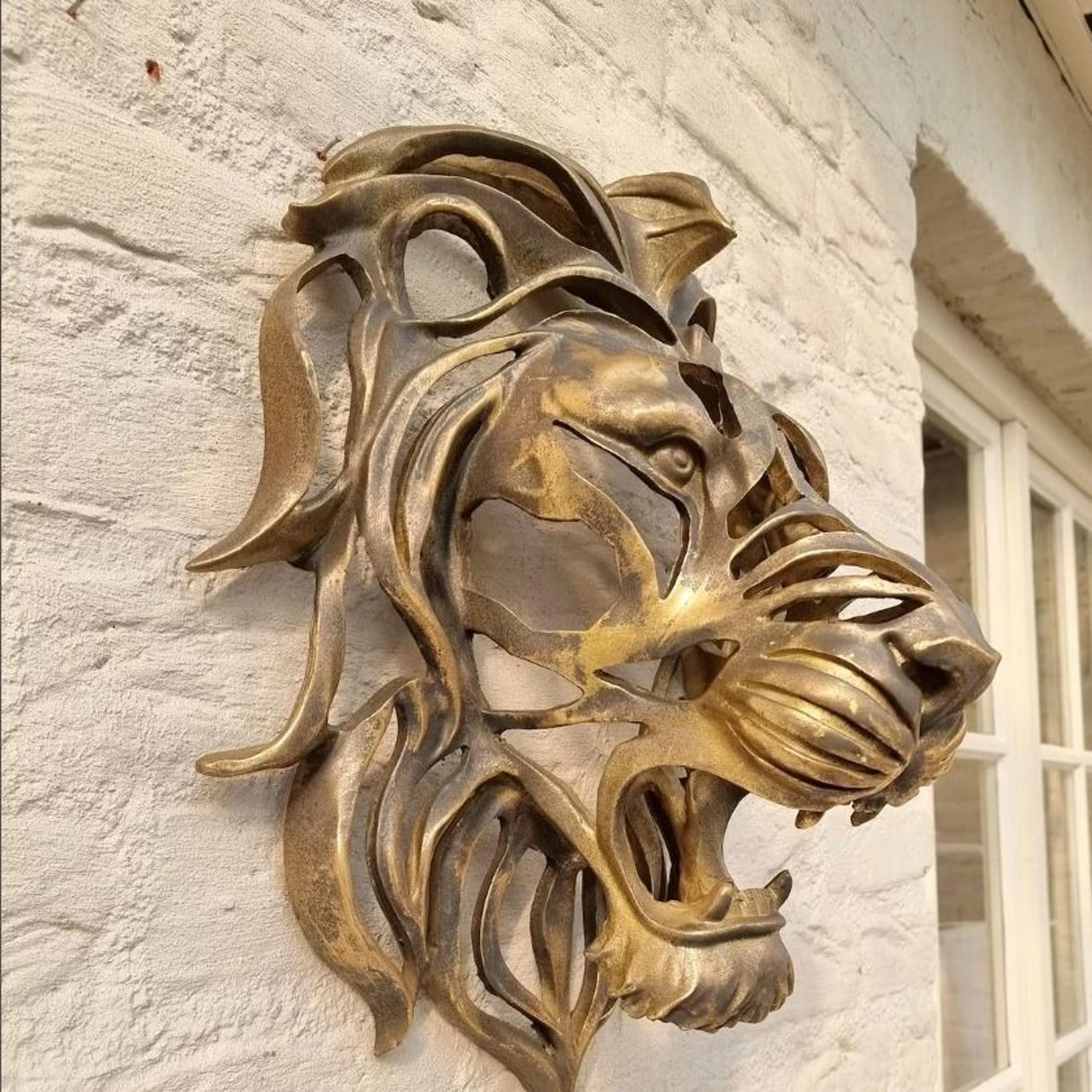 lion head wall-mounted art sculpture – majestic gold resin luxury decor for master bedrooms & executive interiors