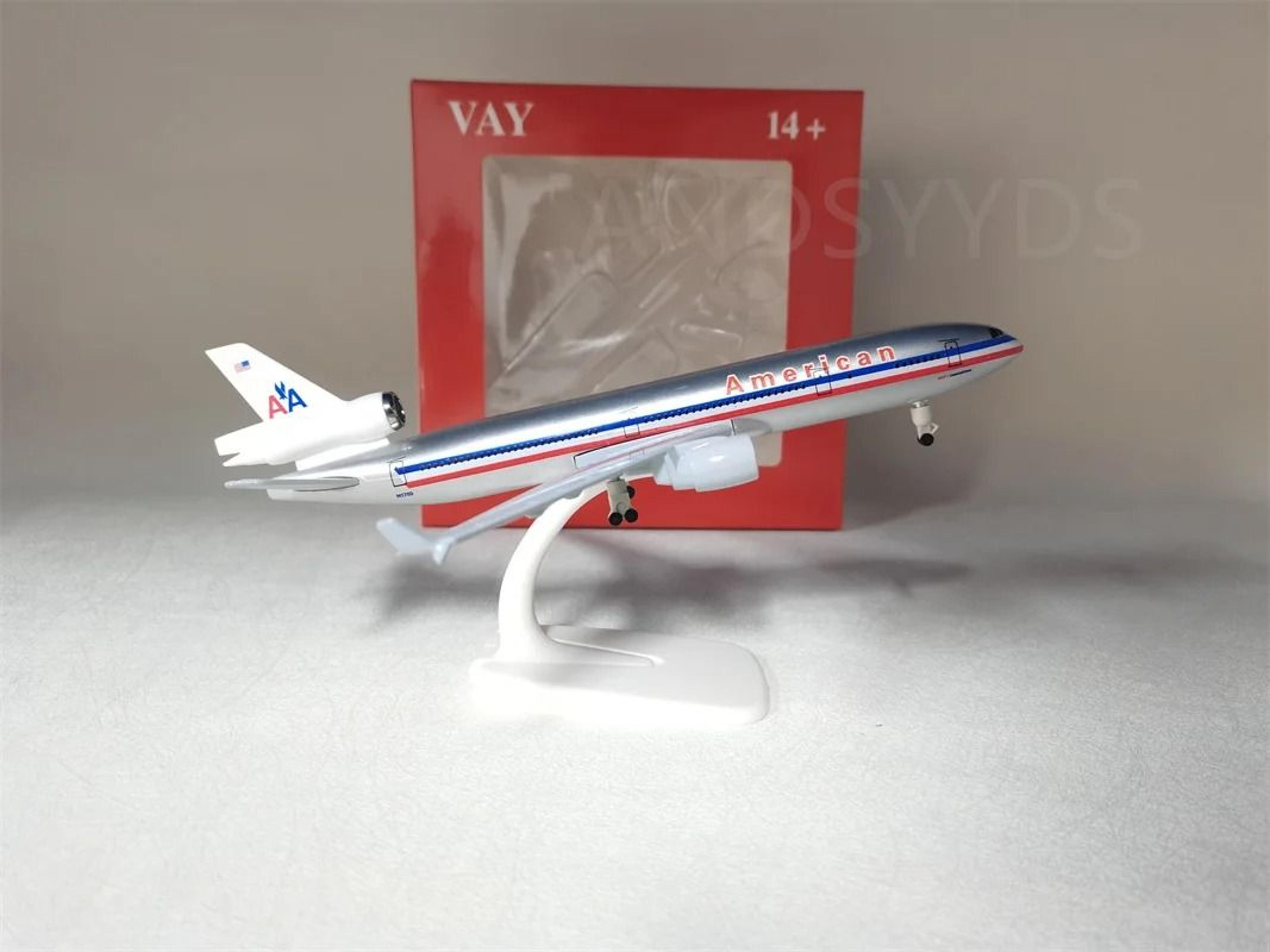 aeronautical narrative sculpture – high-definition md-11 architectural model
