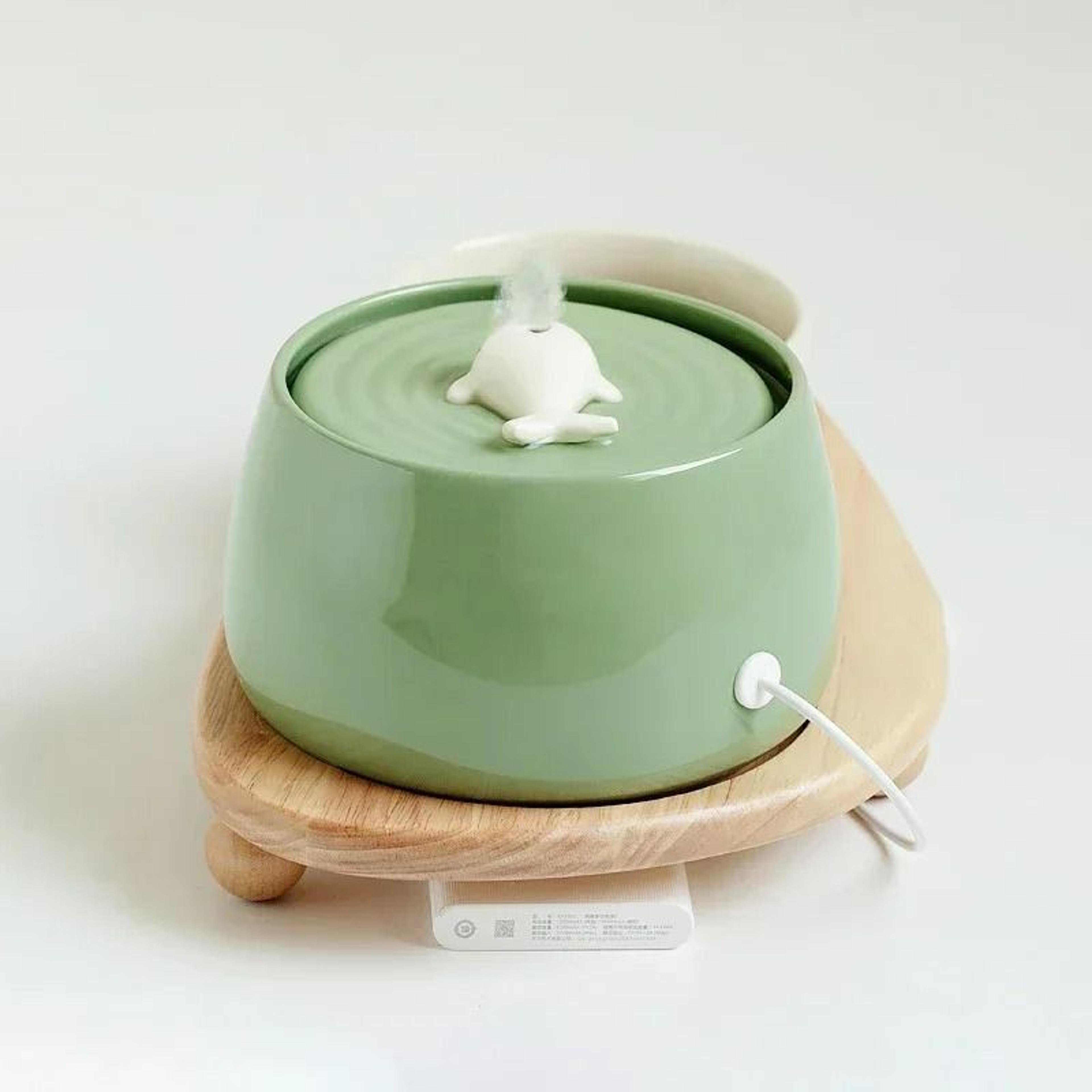 hygienic 1.3l ceramic automatic cat water fountain
