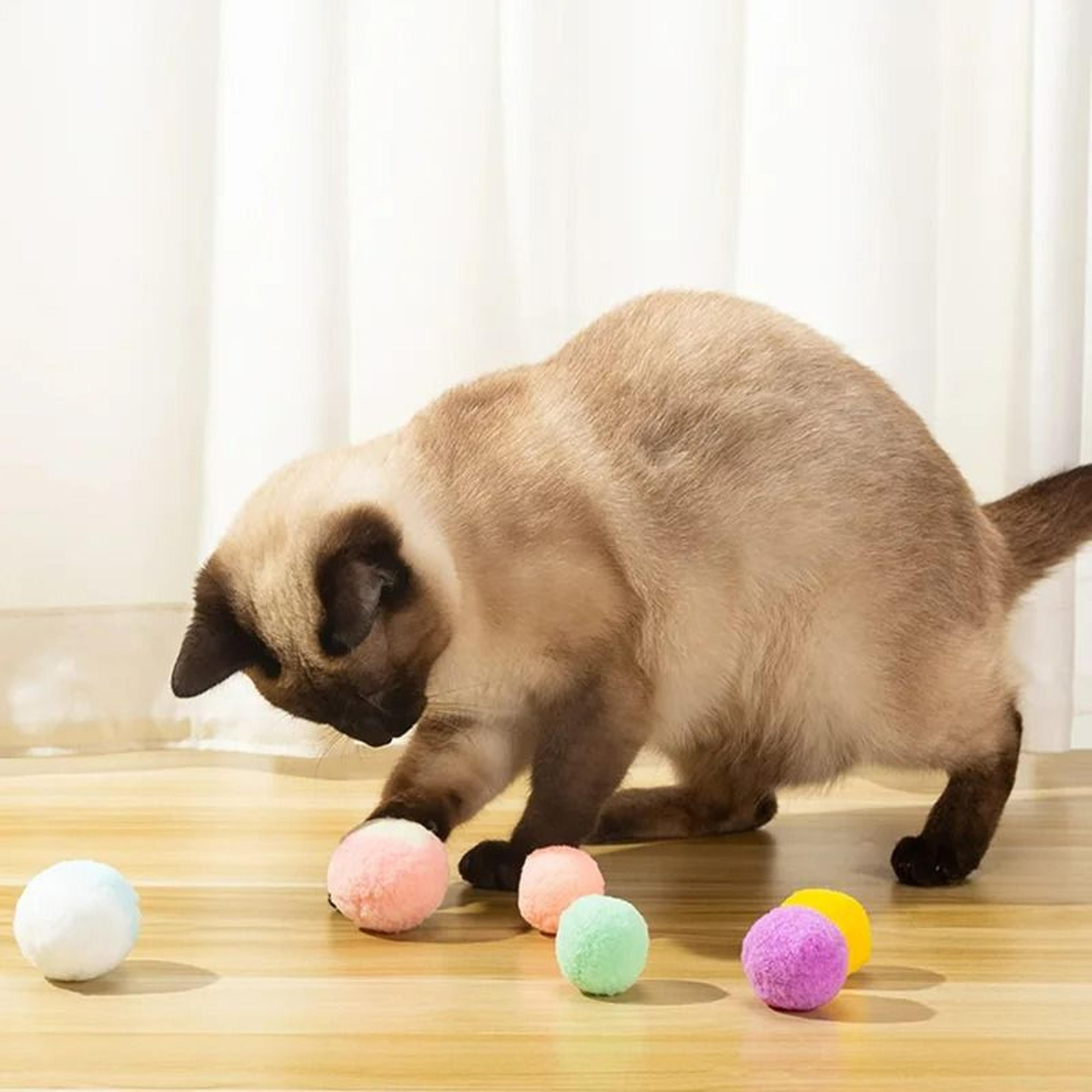 interactive stretch plush pom pom cat toys – pack of 10