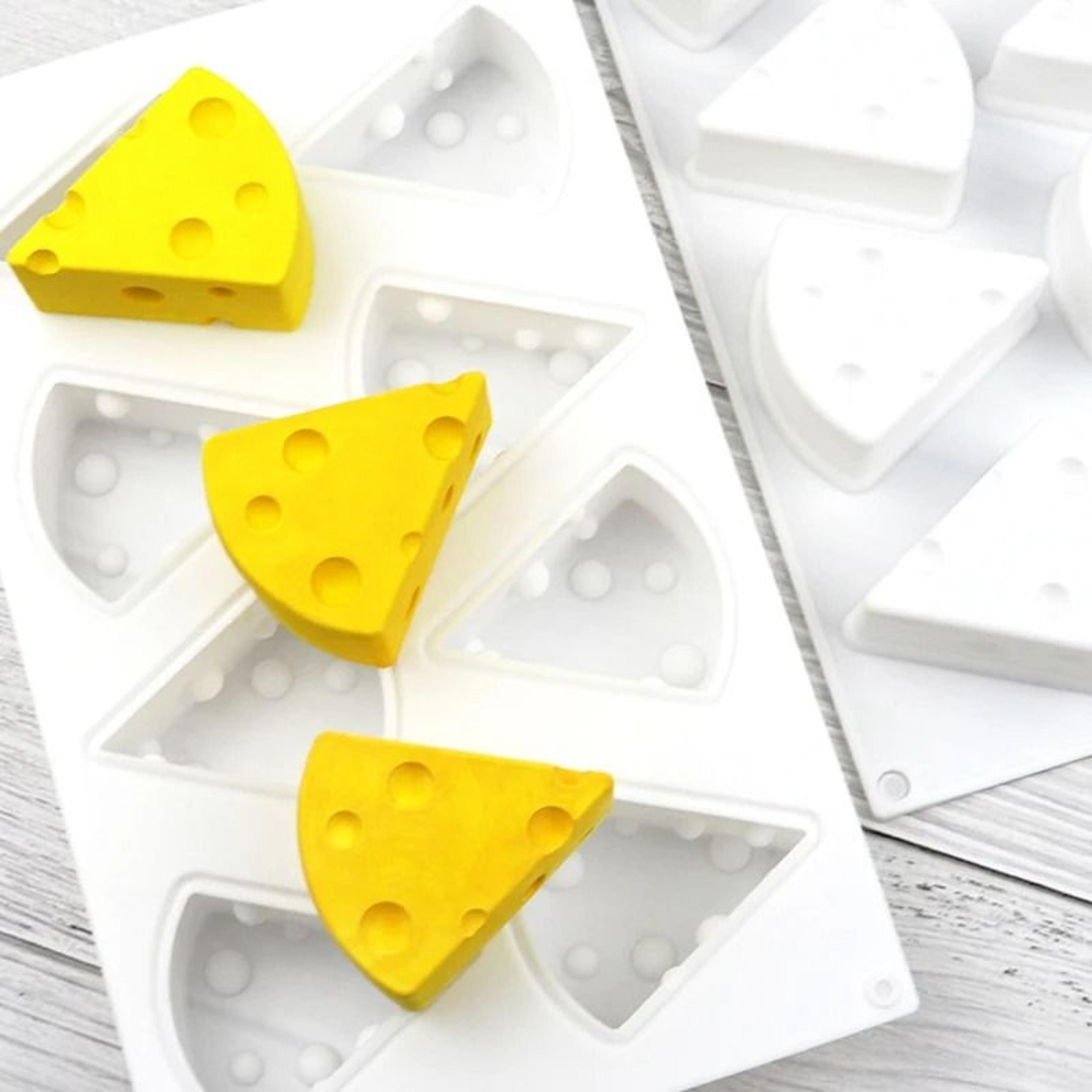 8-cavity cheese slice silicone dessert & cake mold