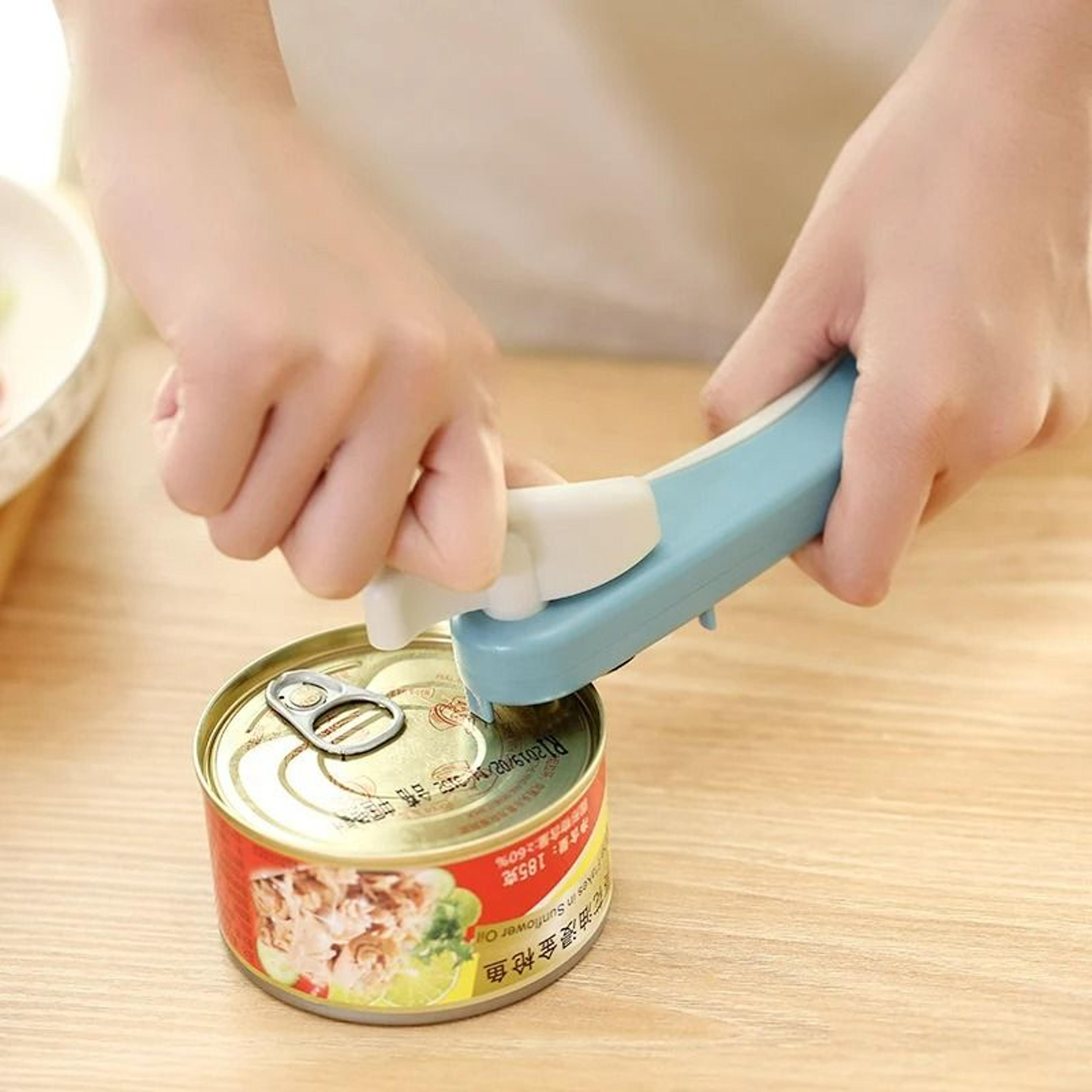 3-in-1 manual can opener with heavy-duty alloy blade