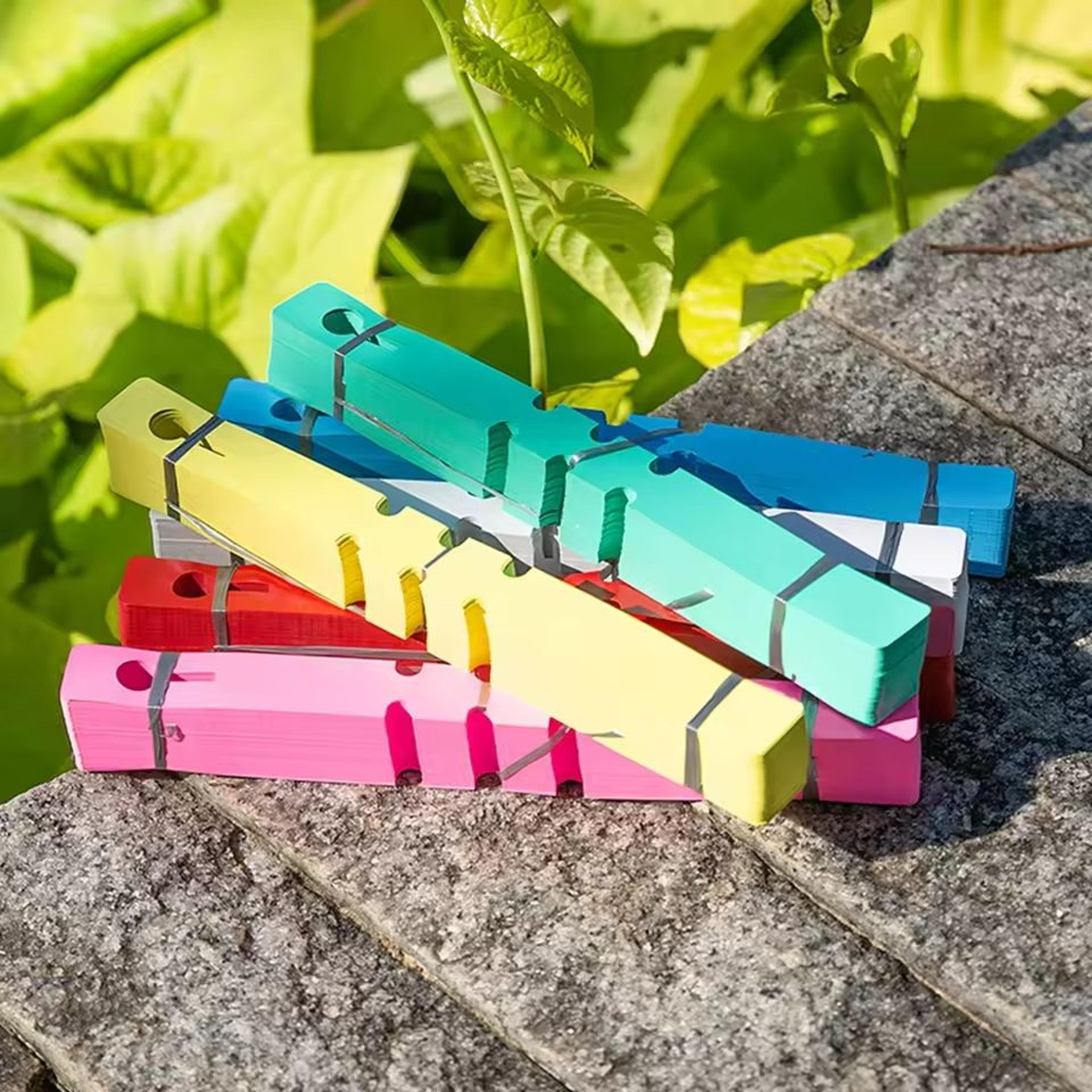 100-piece waterproof pvc hanging plant labels