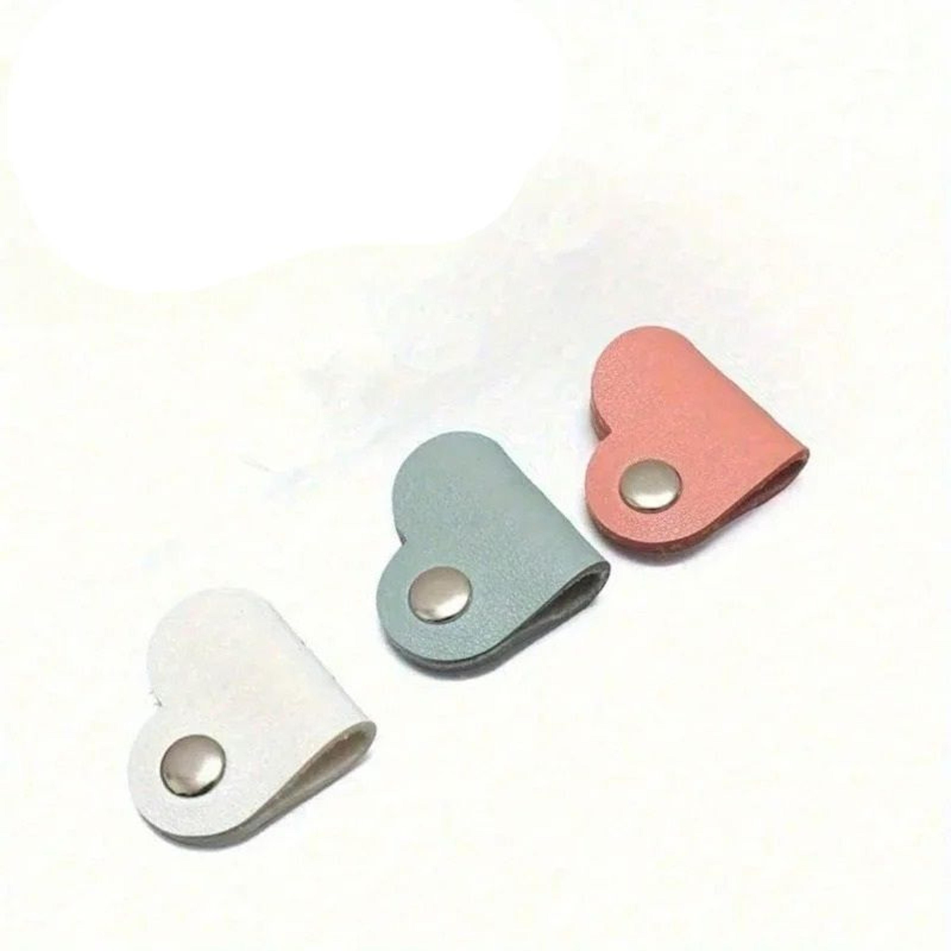 3-piece heart-shaped faux leather cable winder organizer set