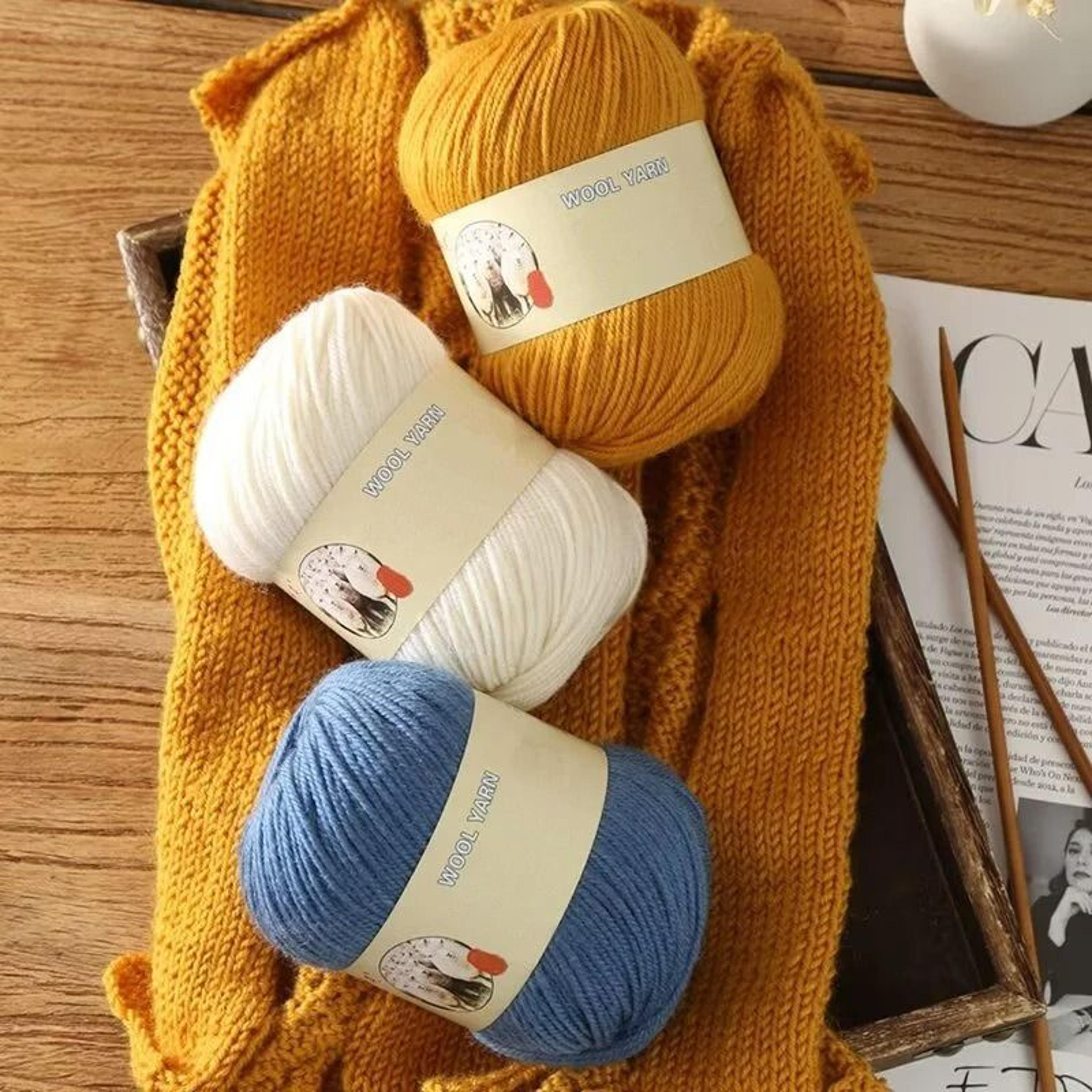 0.88 lb medium-thick sheep wool yarn pack (4 pieces)