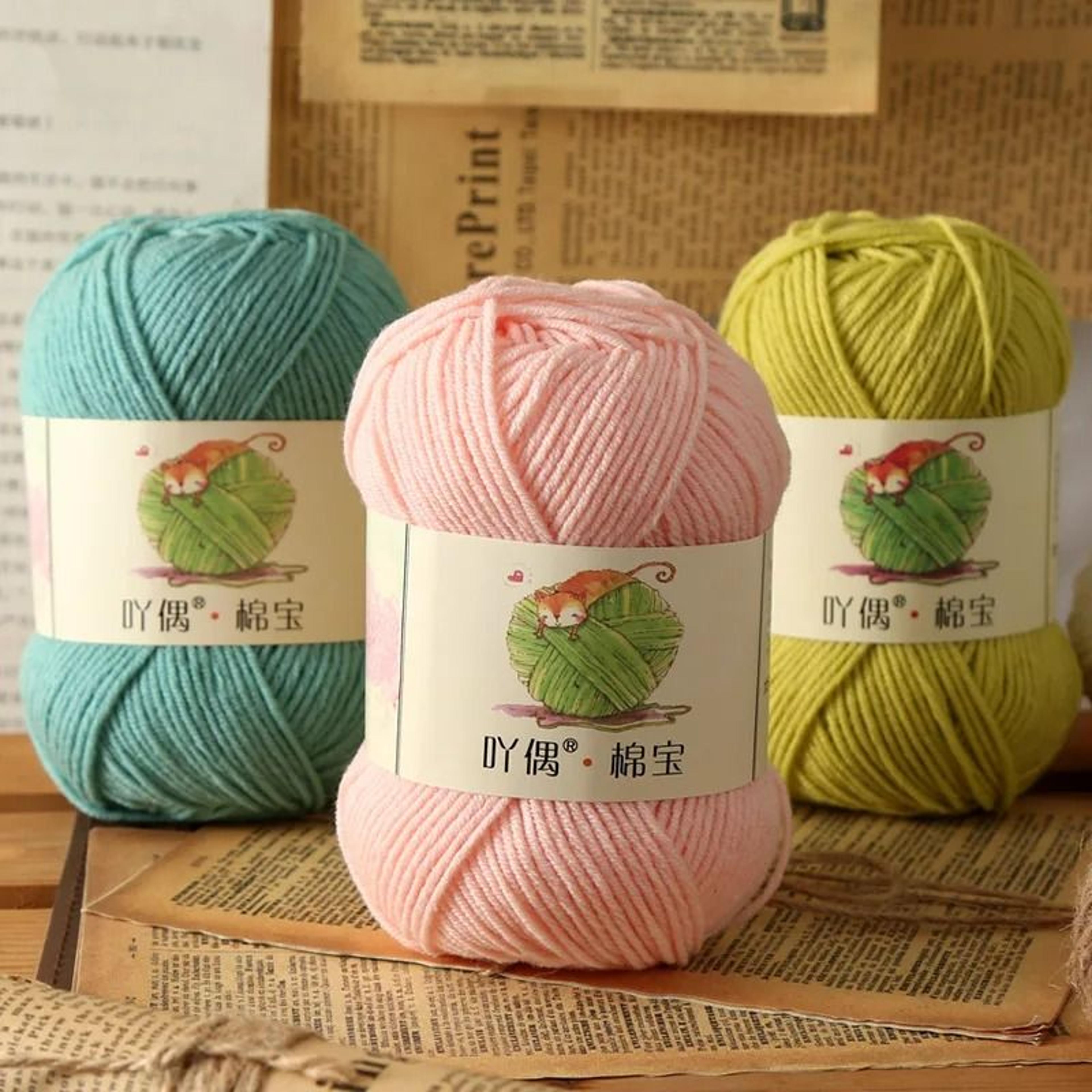 0.09 lb cotton-acrylic blend hand-knitting yarn