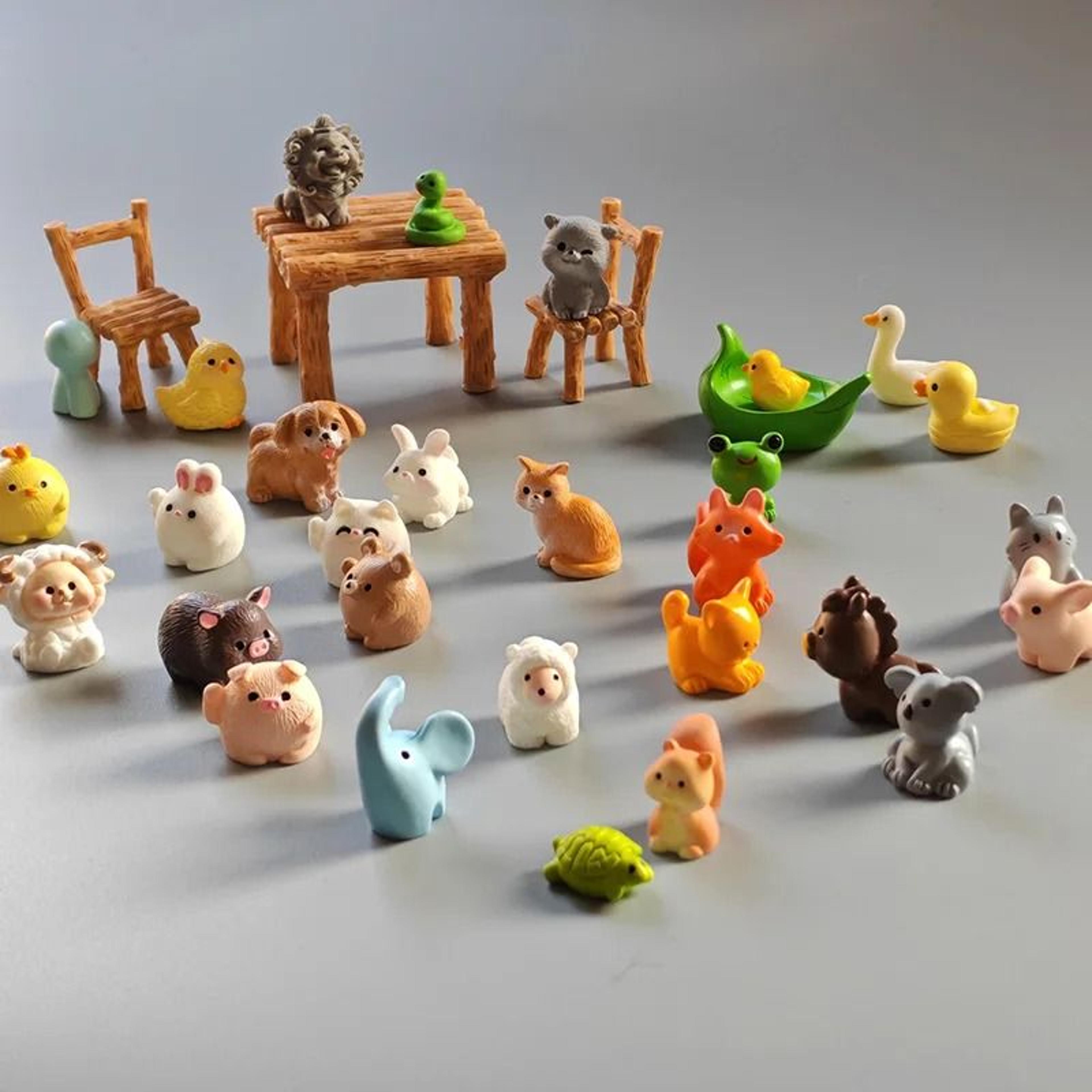 10-piece miniature animal figurines set