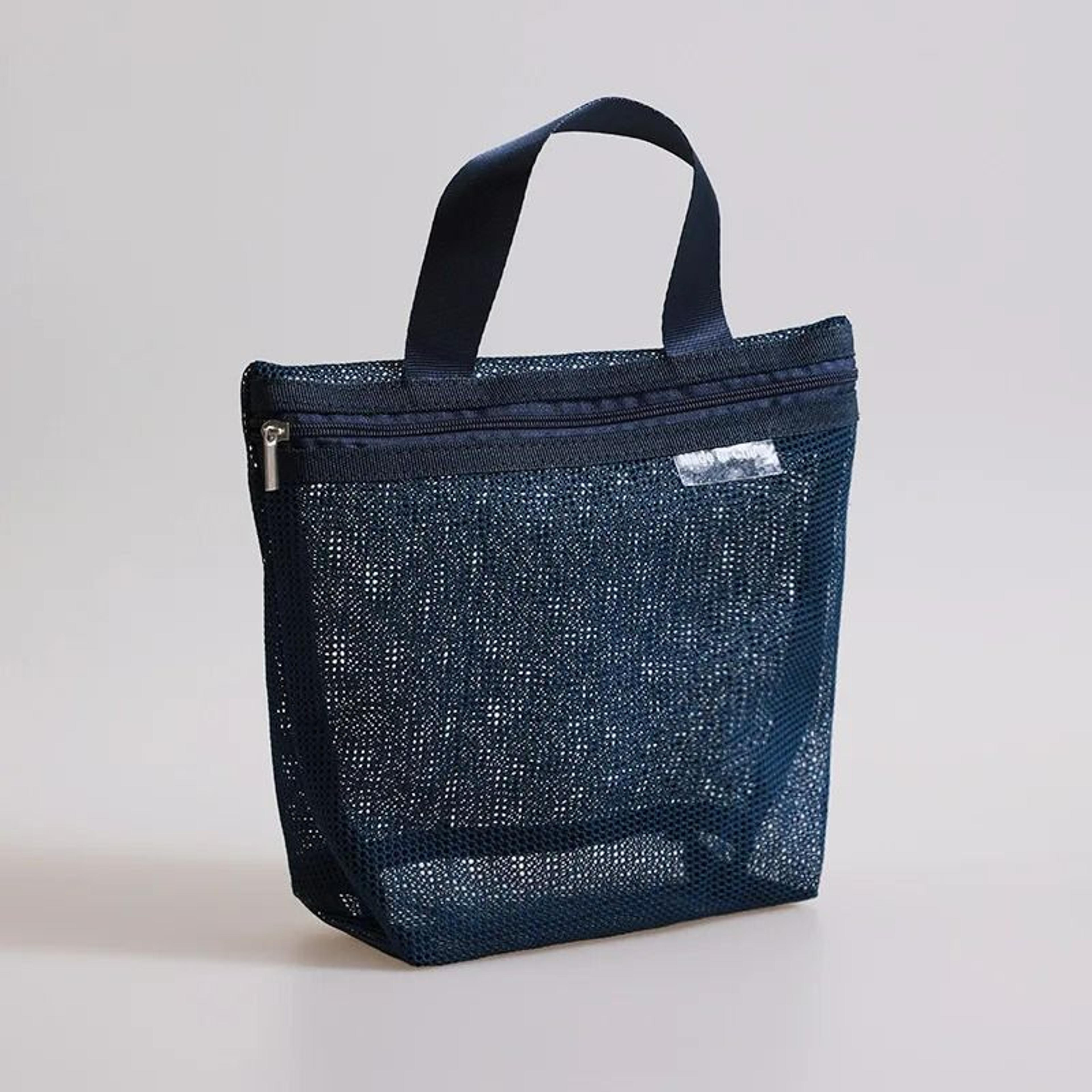 portable mesh makeup & toiletry hanging organizer bag
