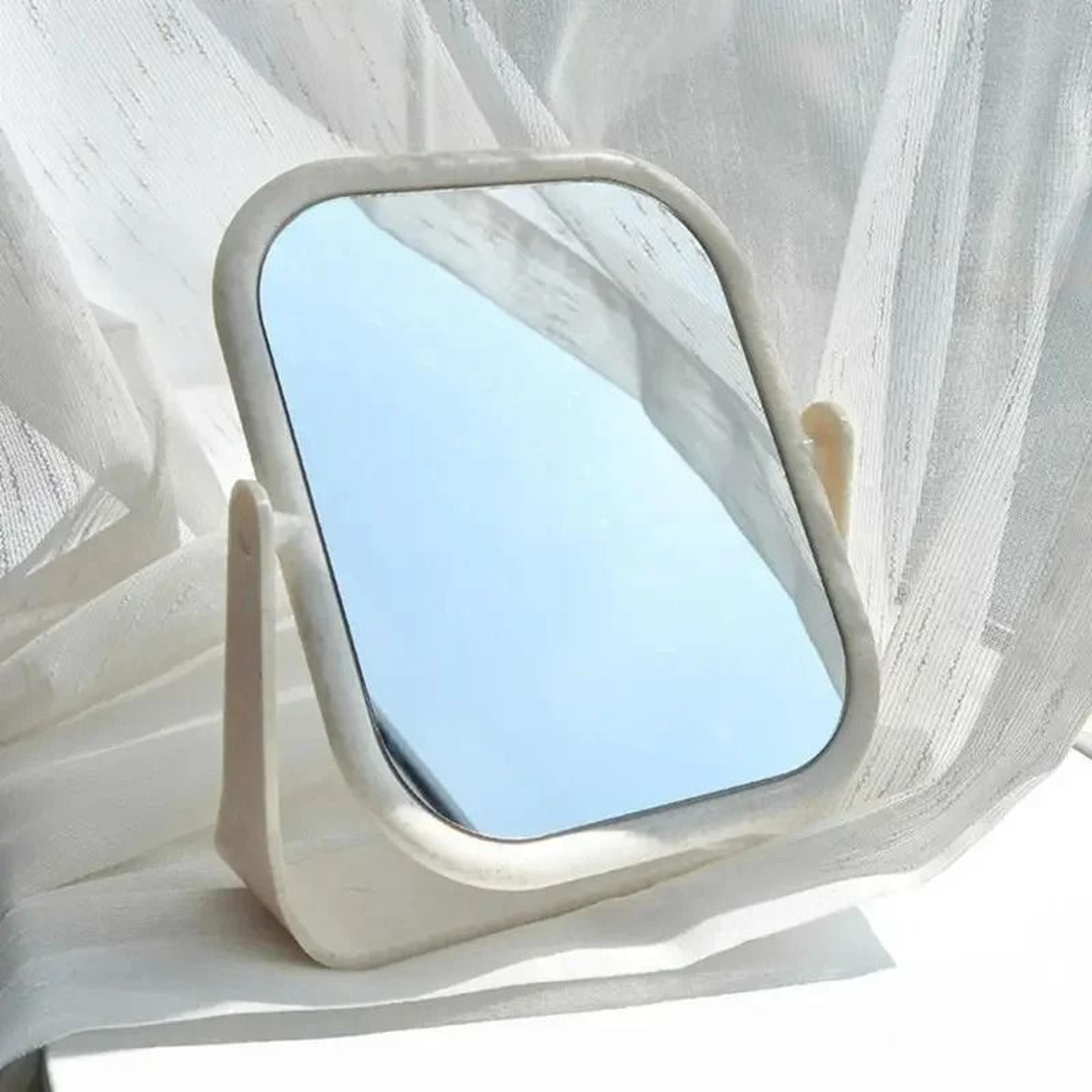 dual-sided 360° rotating desktop vanity mirror