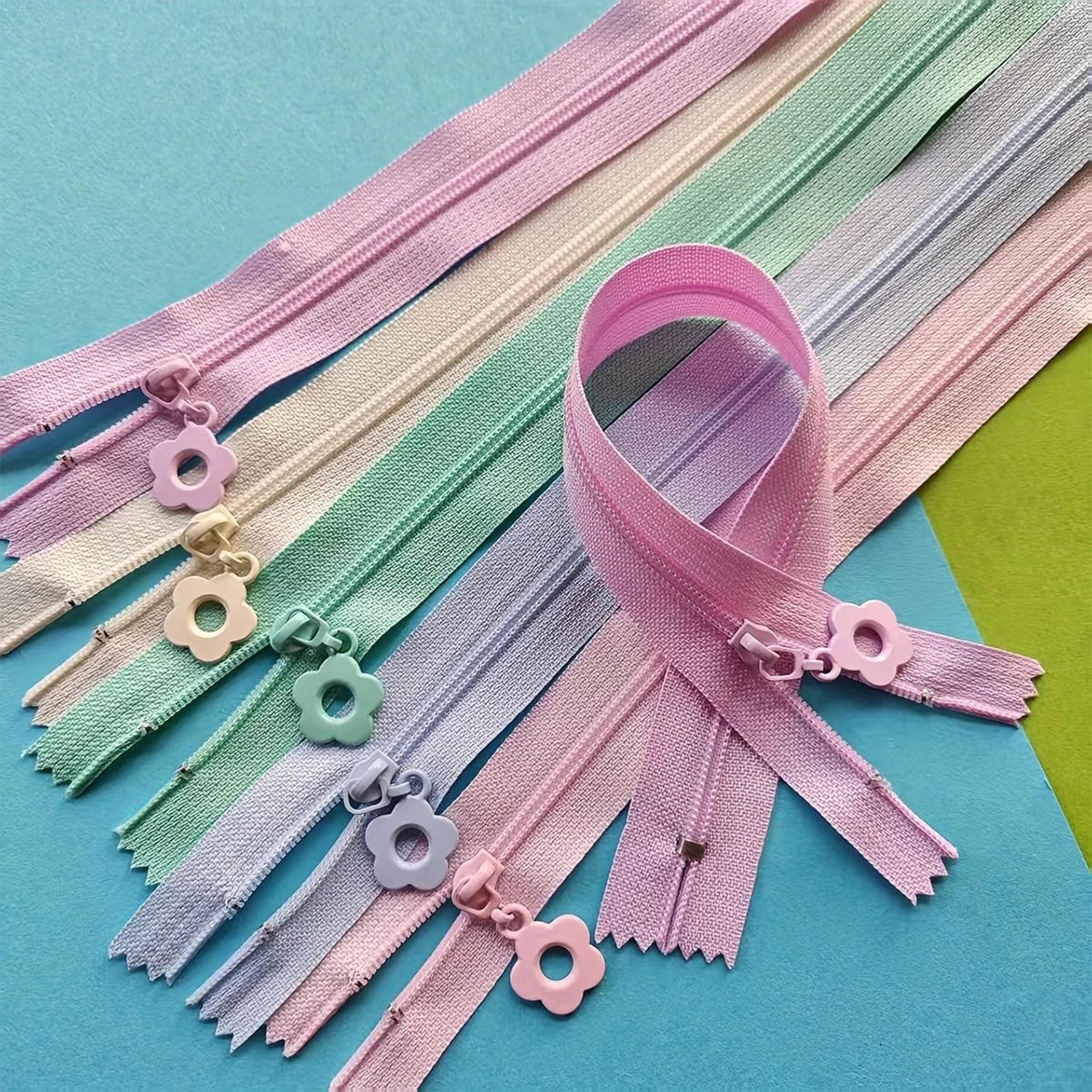 5 piece 9.8 in pastel nylon flower zippers with decorative floral pulls