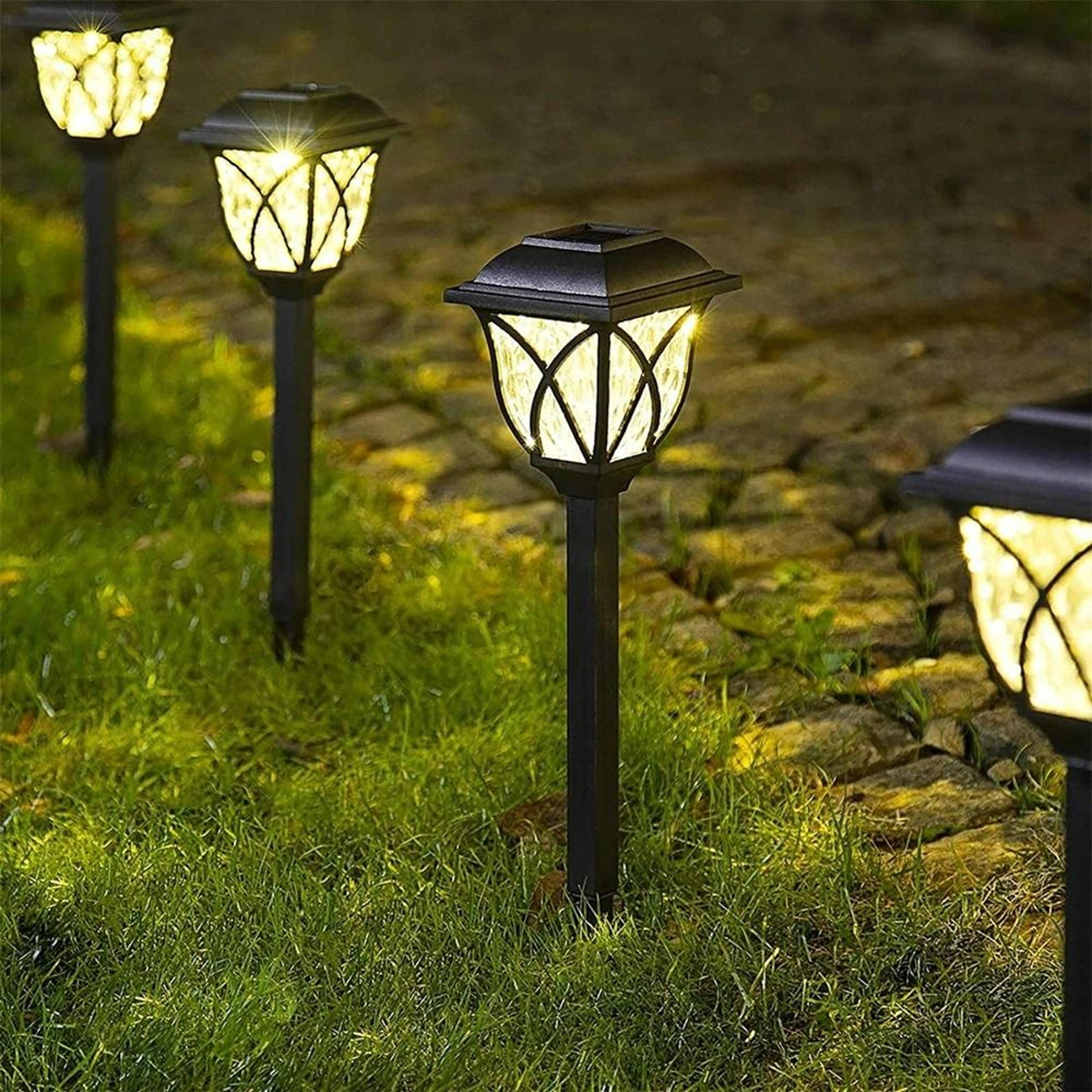 outdoor solar pathway & driveway post lights (2-pack)