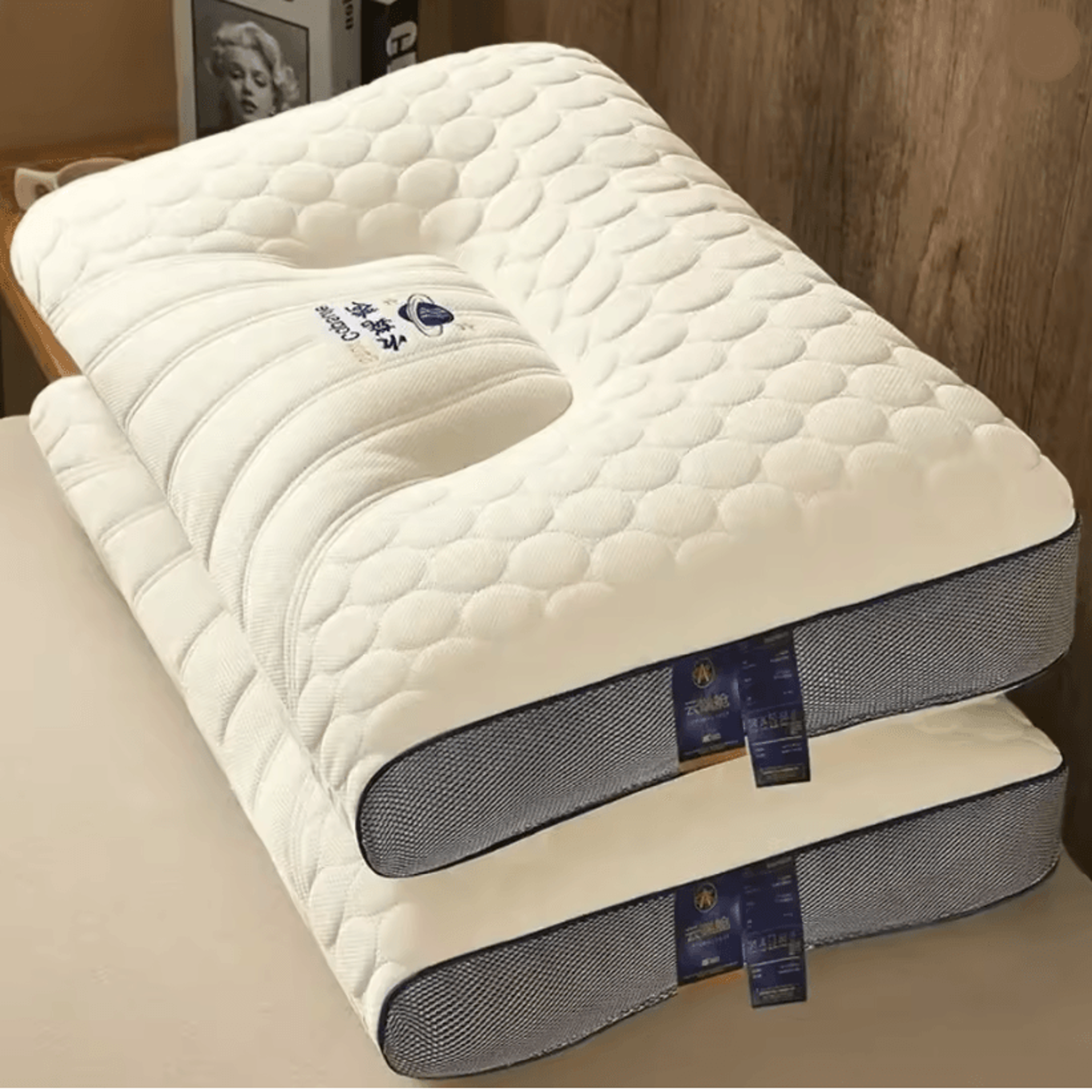 capsule neck pillow breathable mesh with three dimensional edge support