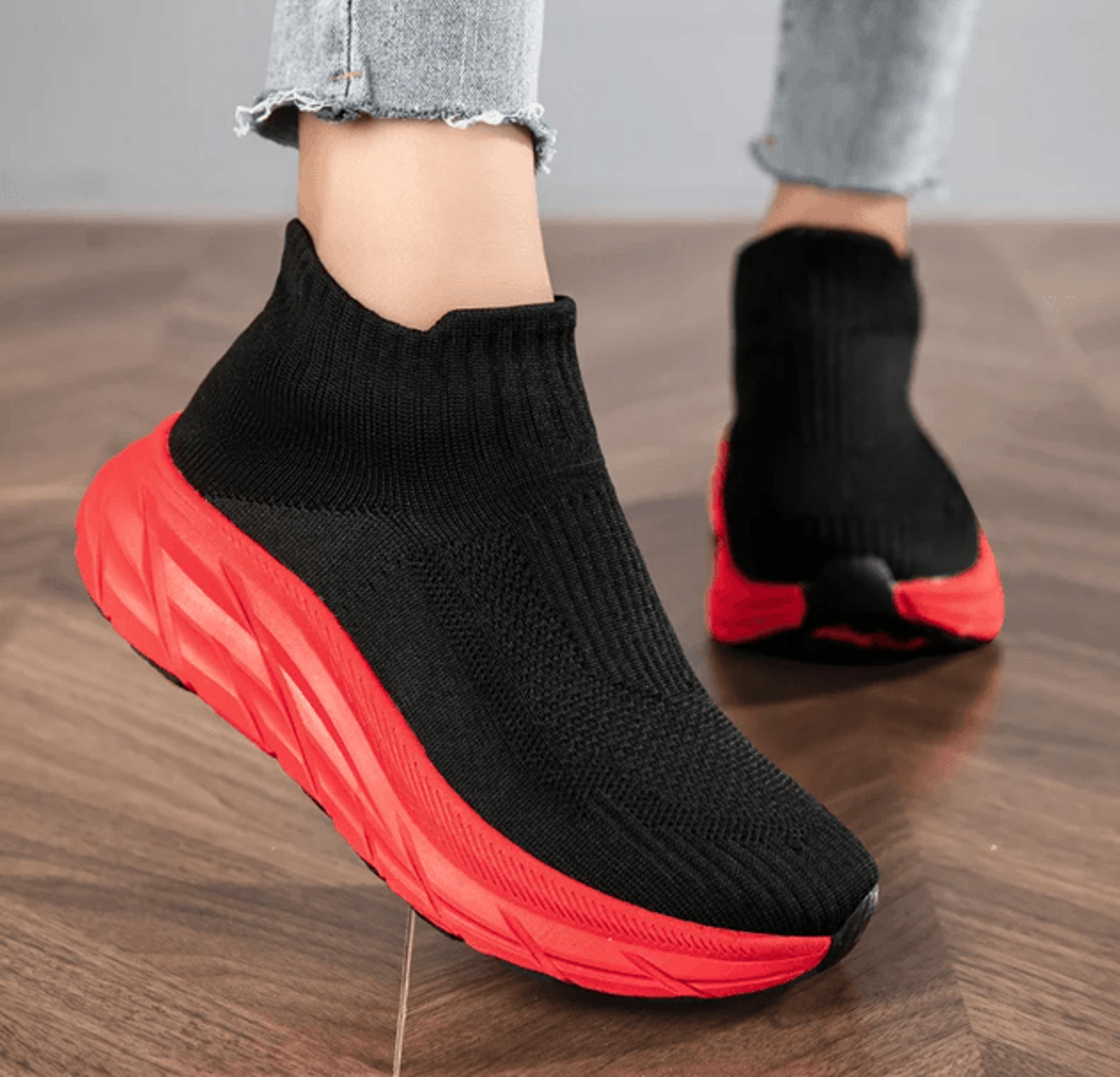 breathable mesh sneakers slip on casual running shoes for men and women