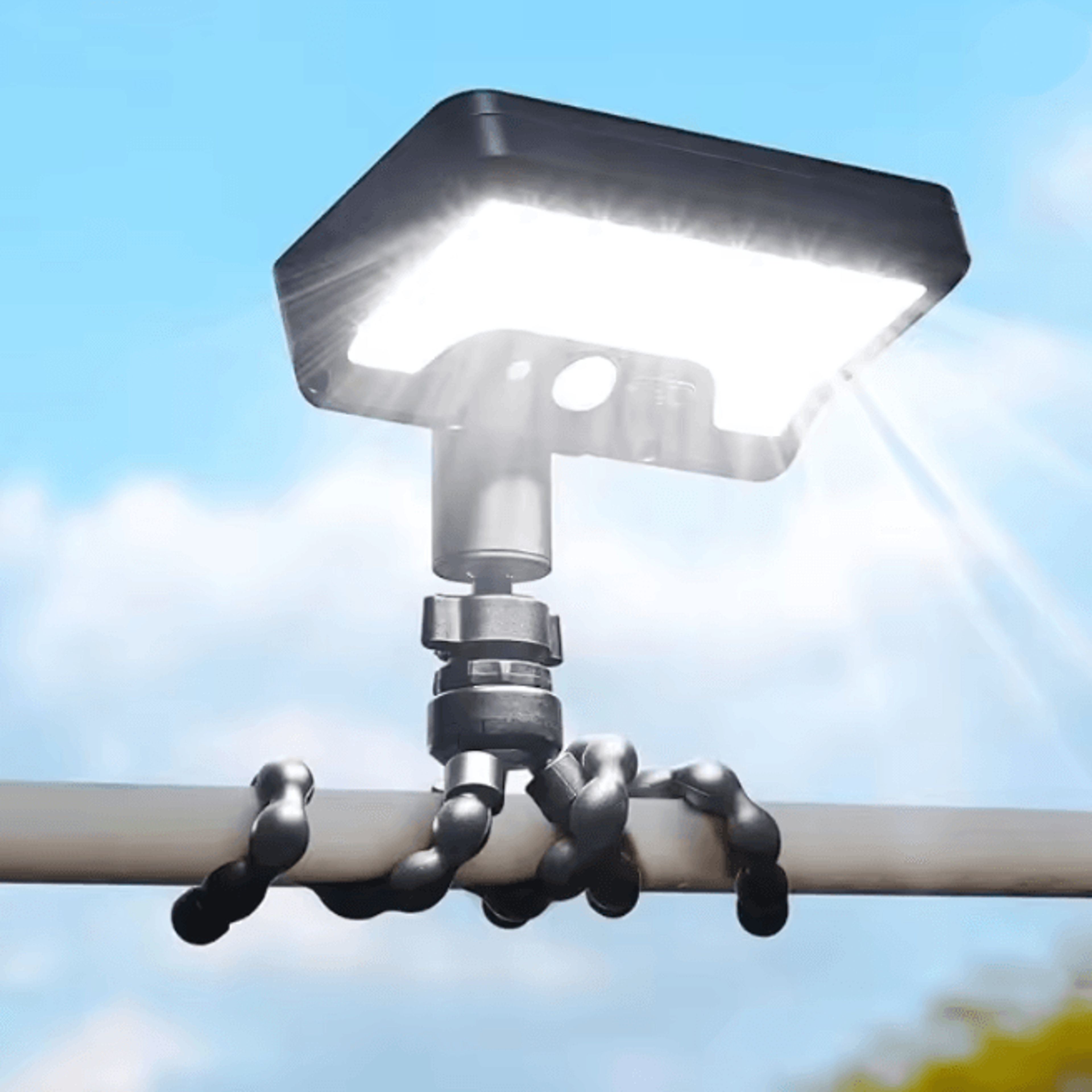 solar motion tripod security light