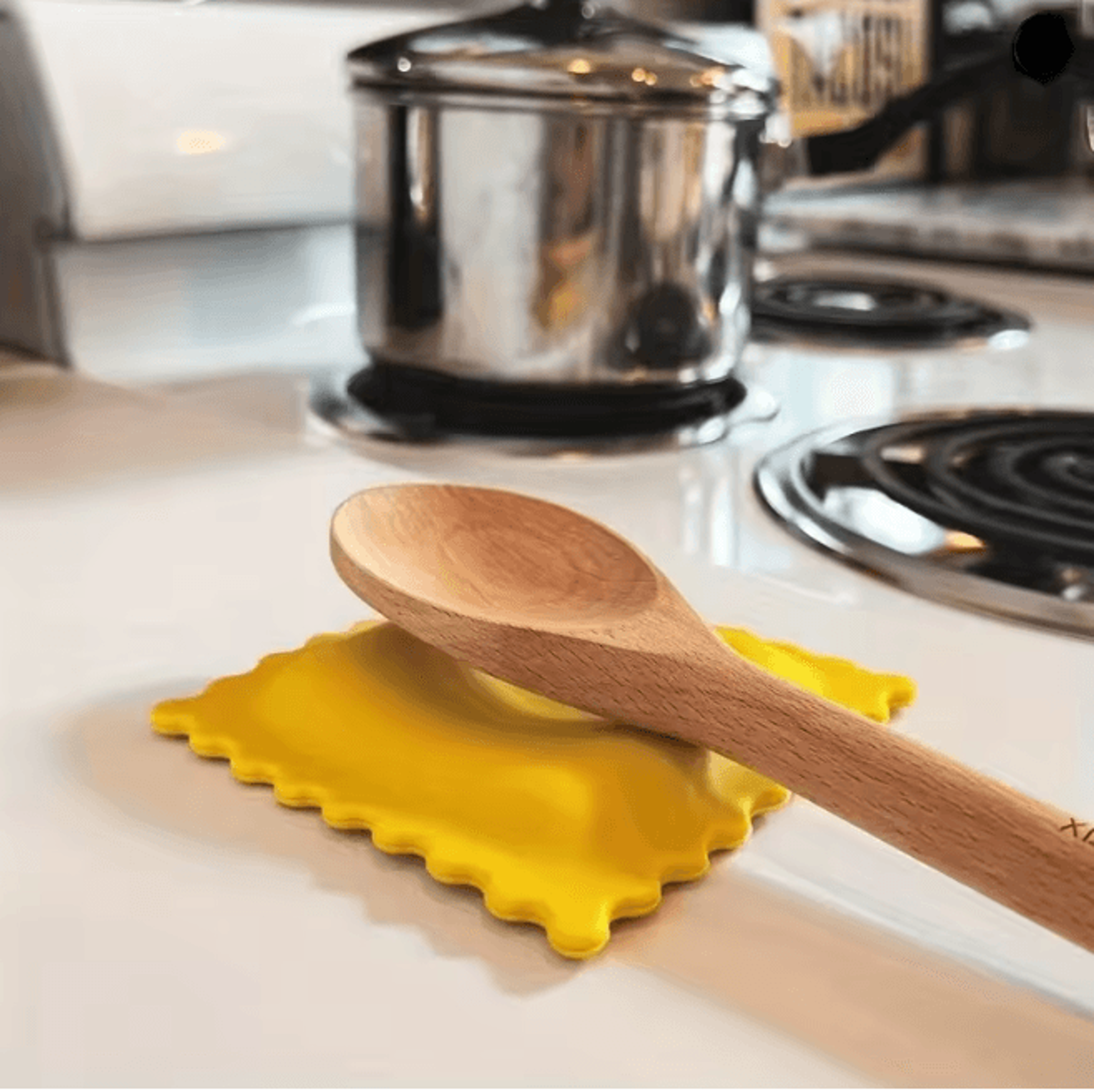 cartoon biscuit silicone spoon rest