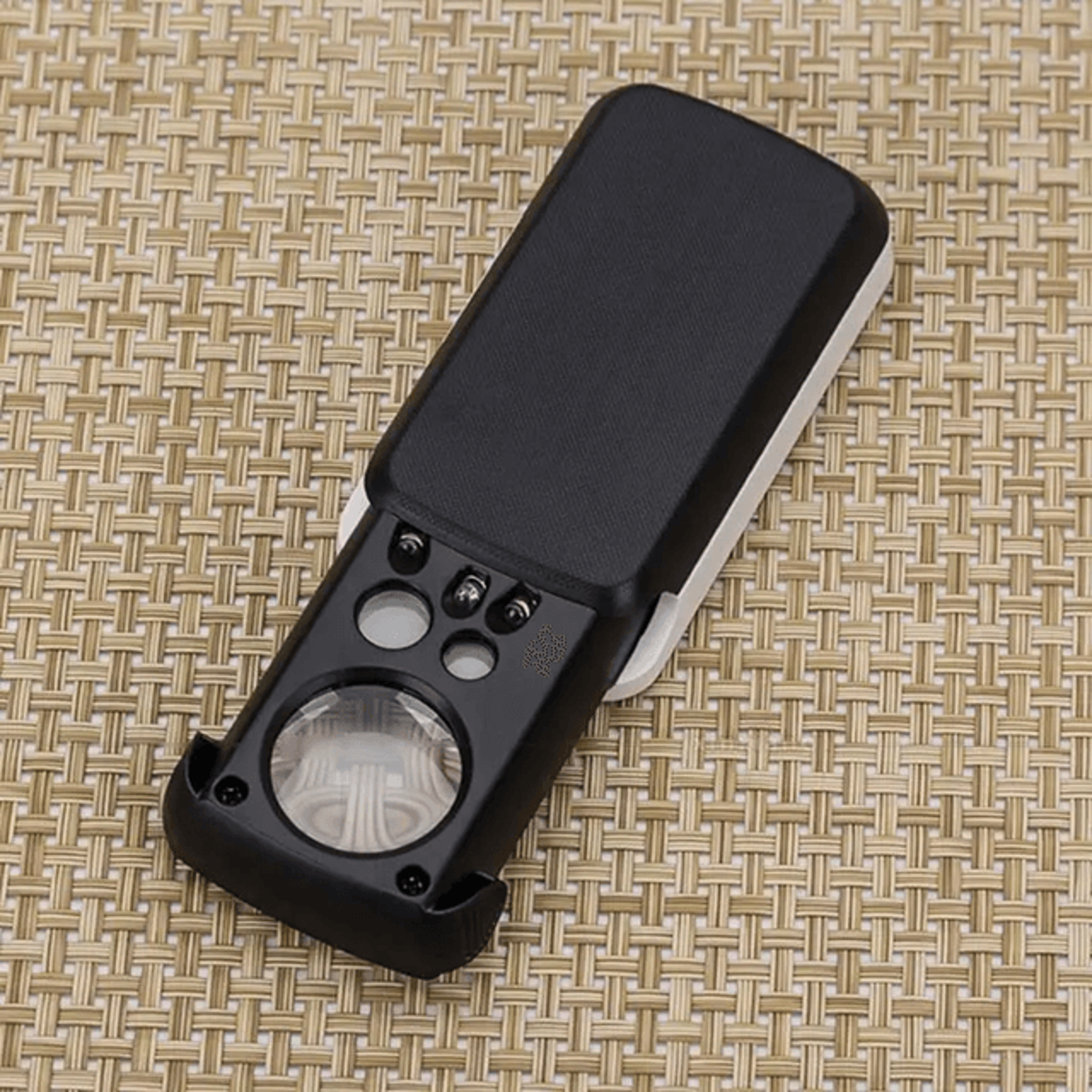 Portable LED Jewelry Loupe Magnifier 30X 60X 90X Pocket Inspection Tool