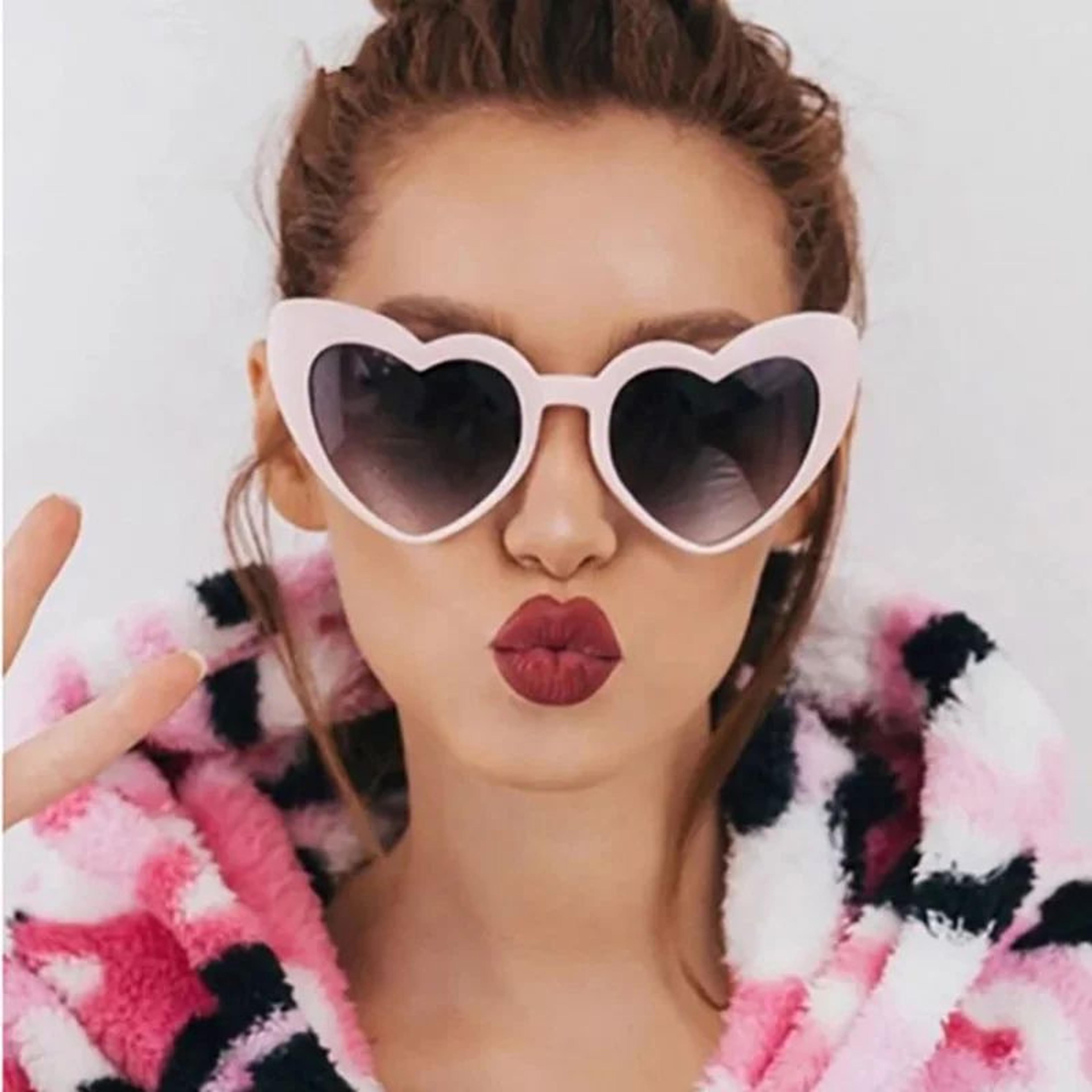 vintage heart sunglasses bachelorette party set