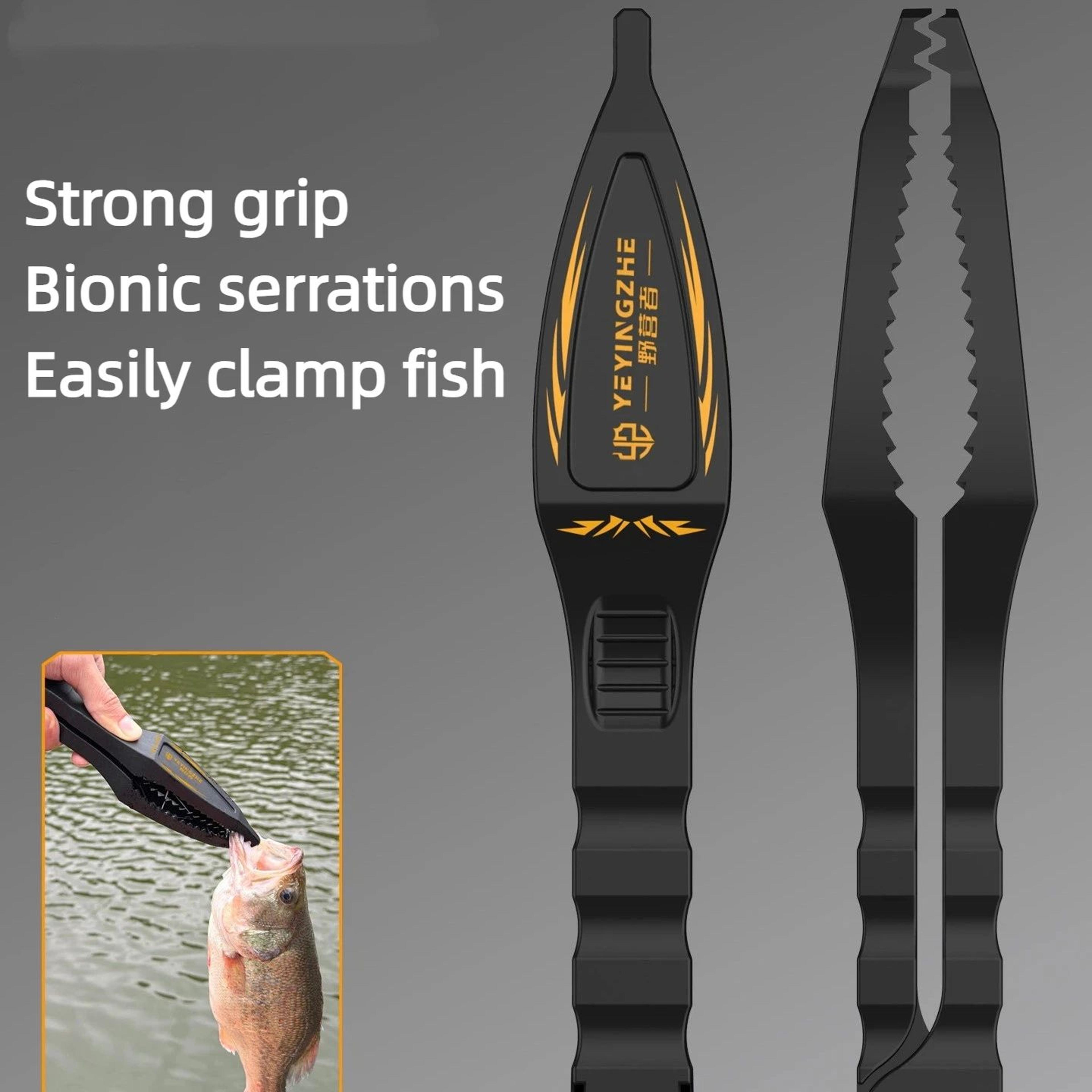 floating fish lip gripper tool
