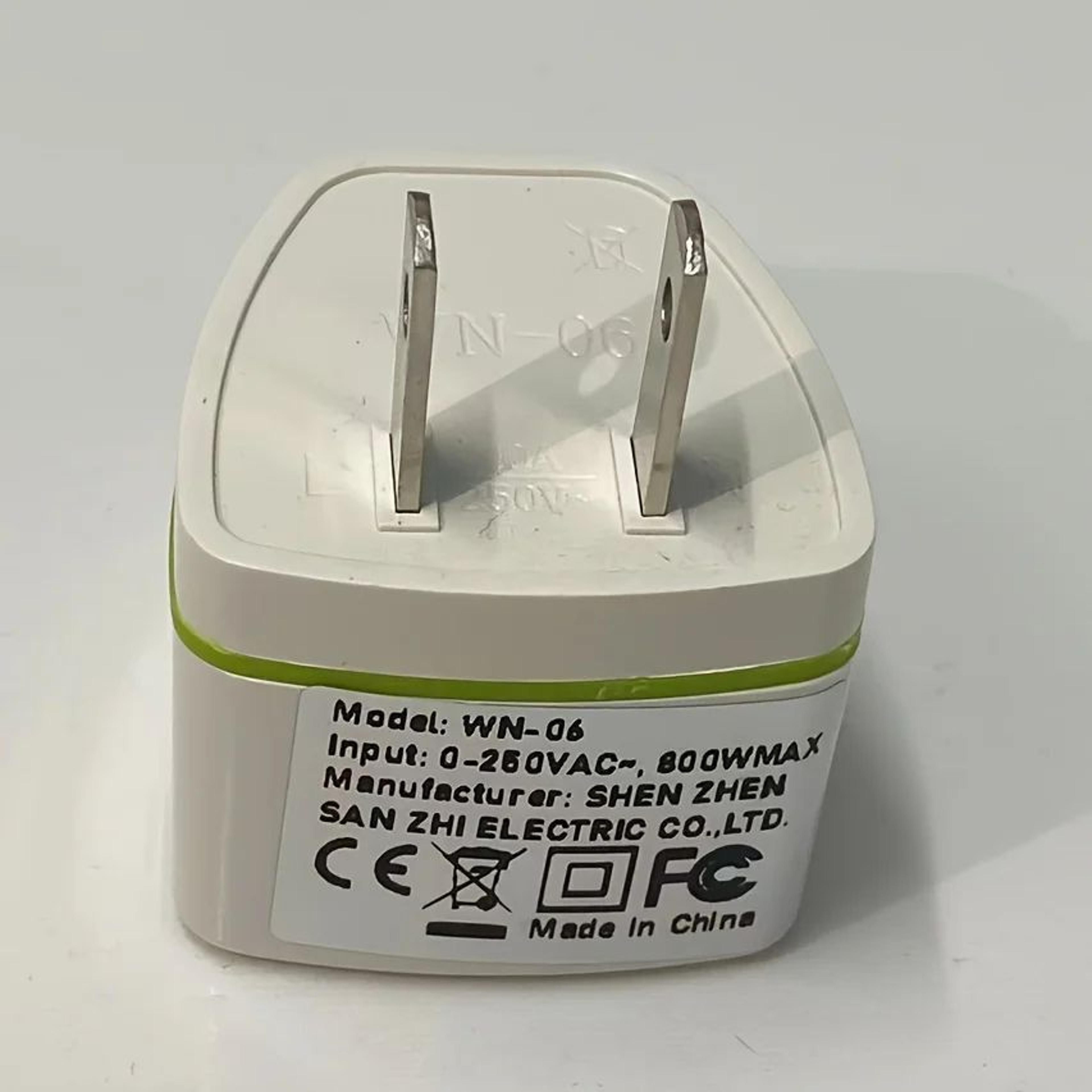 universal international to us travel plug adapter