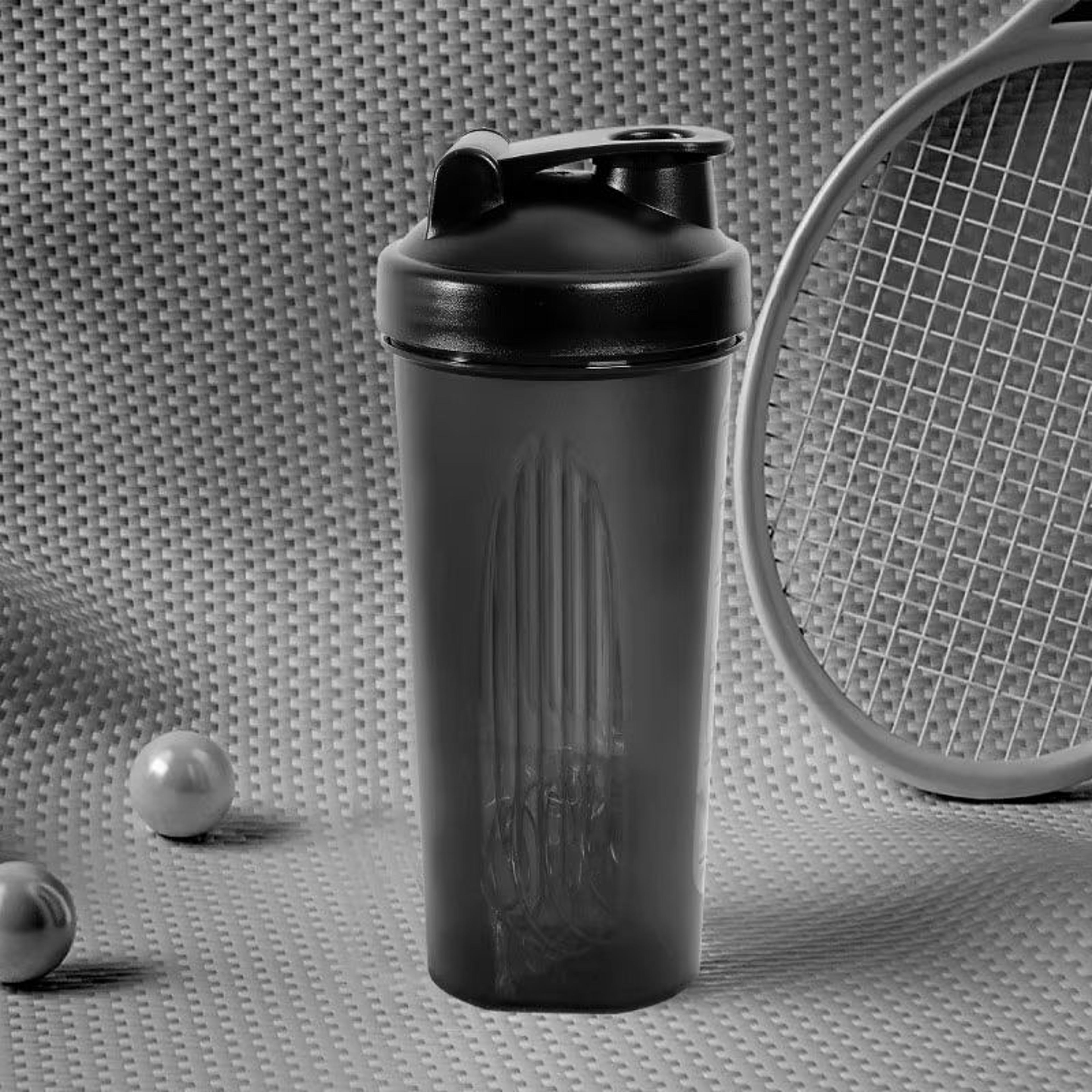 600ml leak-proof protein shaker bottle – portable 20oz plastic drink mixer for fitness and gym enthusiasts