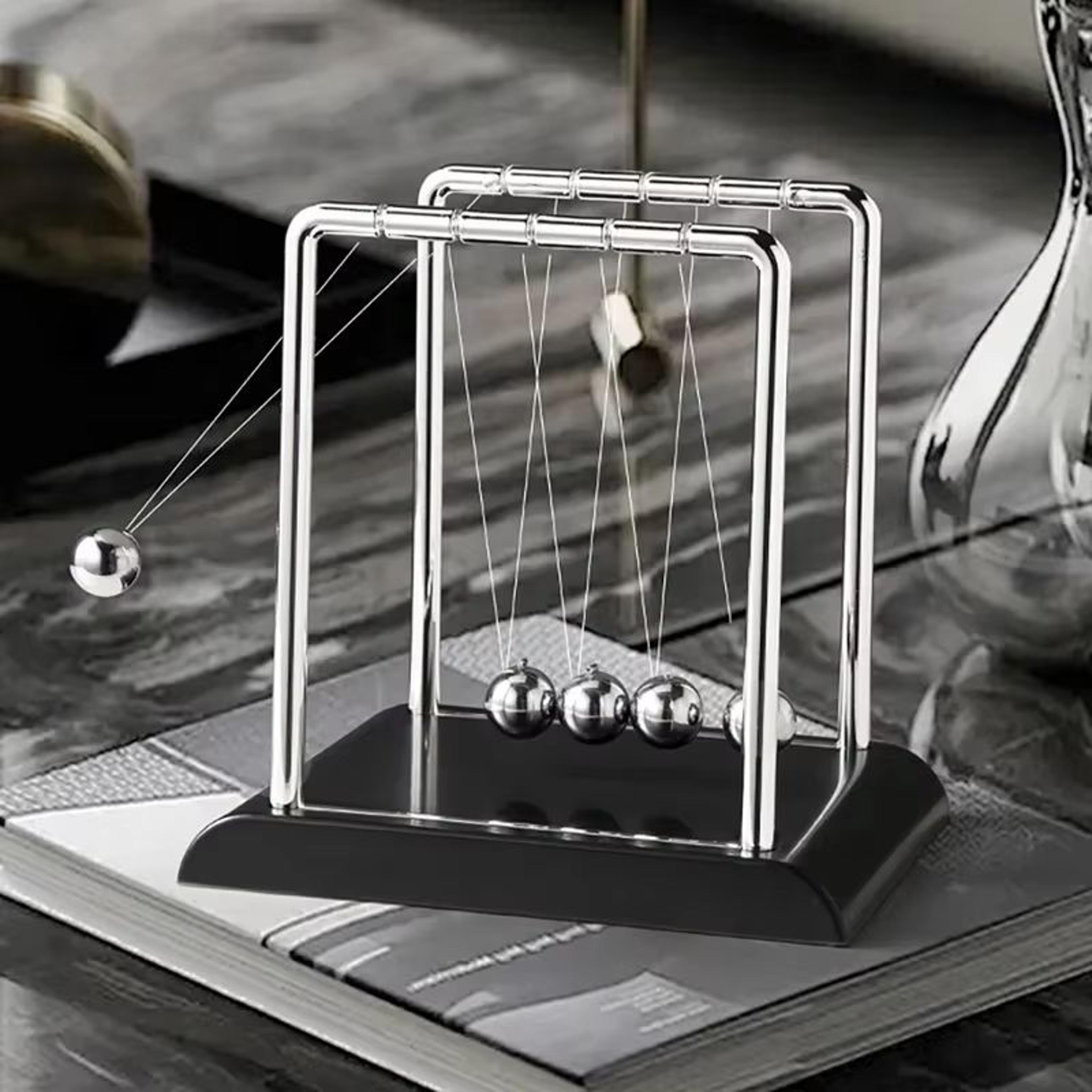 executive newton's cradle balance toy – steel pendulum balls for desk, home-office & learning decor