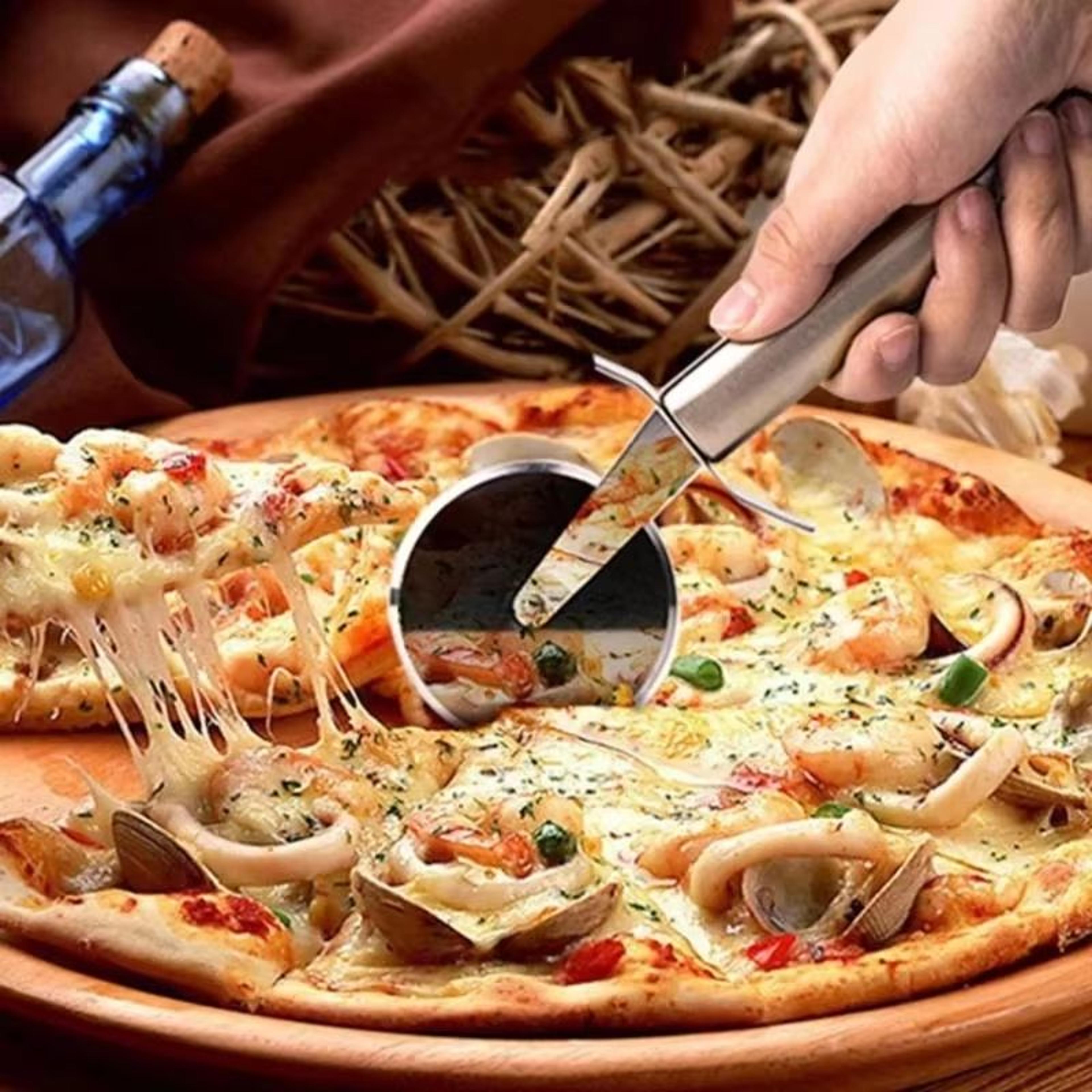 stainless steel single wheel pizza cutter tool 6.5 cm (2.56 in) diameter for pizza cake waffle cookie cutting