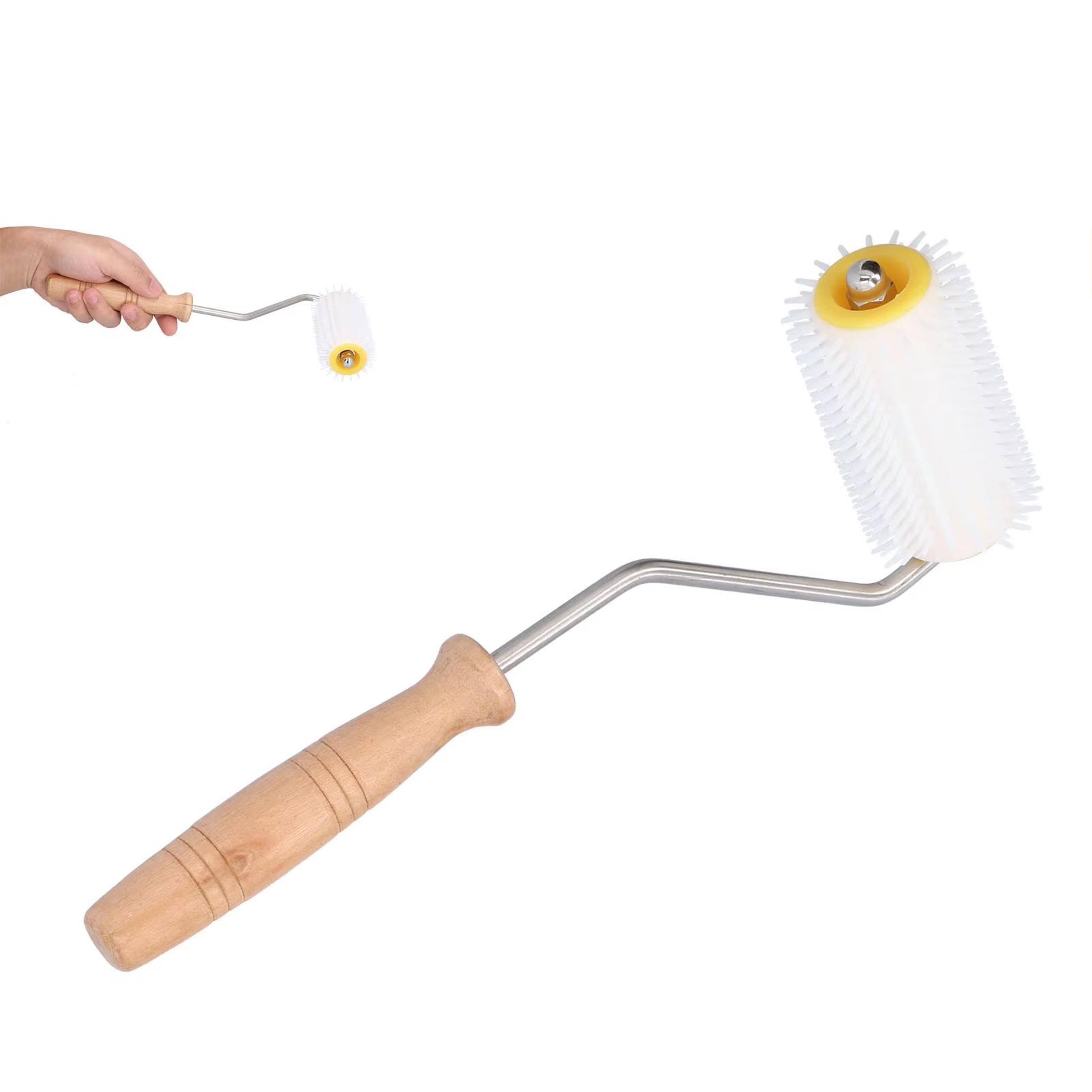honey uncapping roller with wooden handle – easy beehive uncapping tool for frames & extracting
