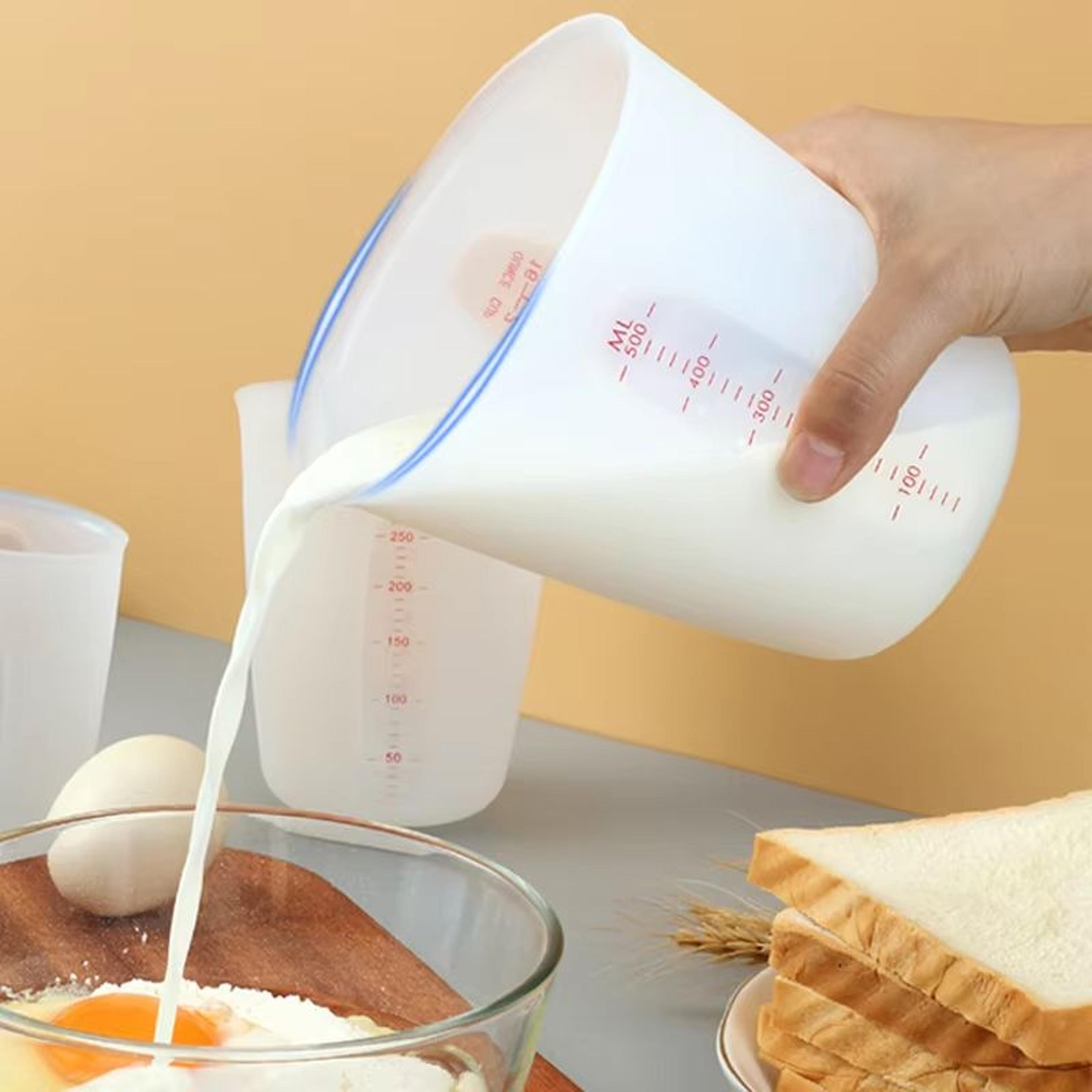 flexible silicone measuring cup squeeze pour baking and cooking cup for milk chocolate and butter
