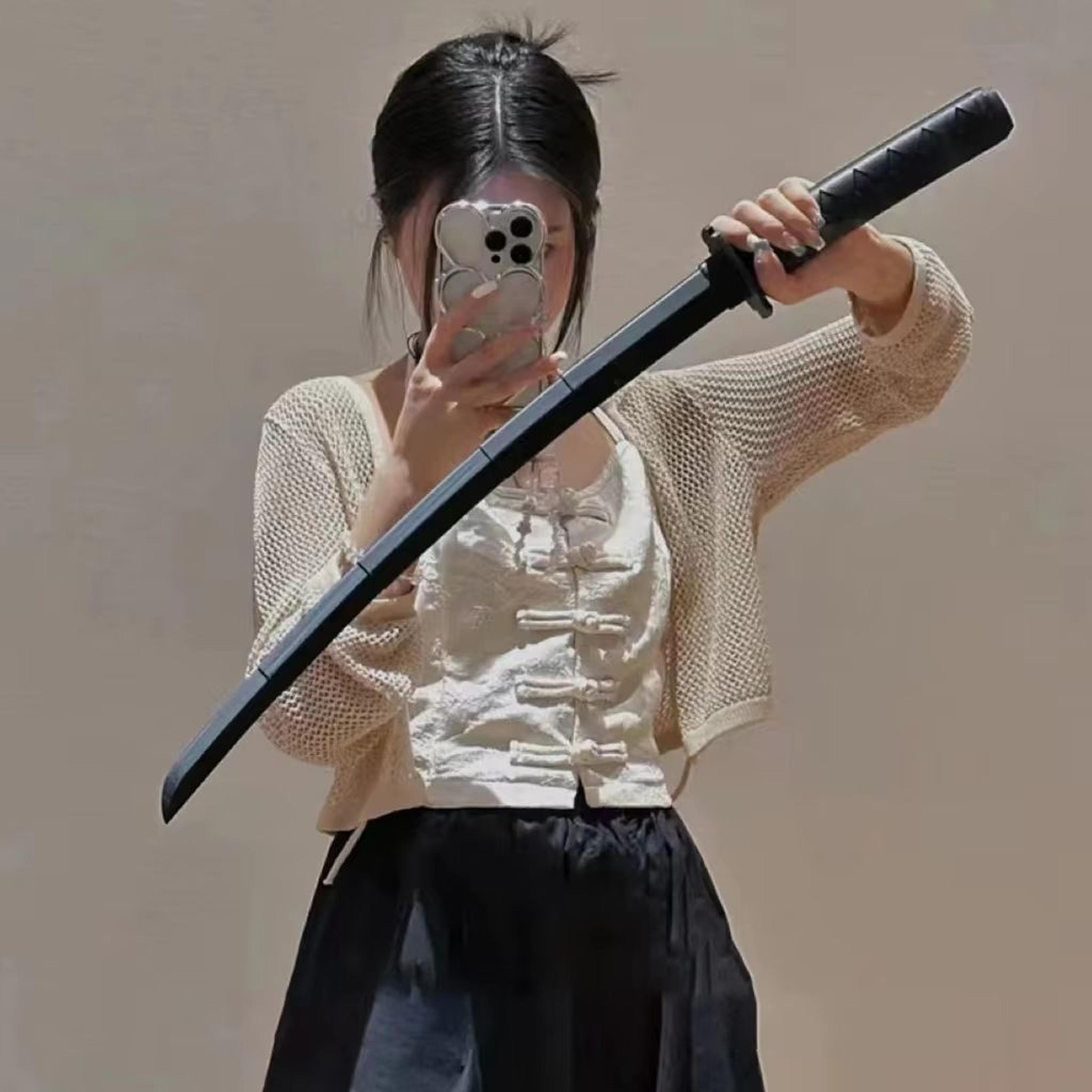 extendable japanese 3d gravity knife katana cosplay prop for adults