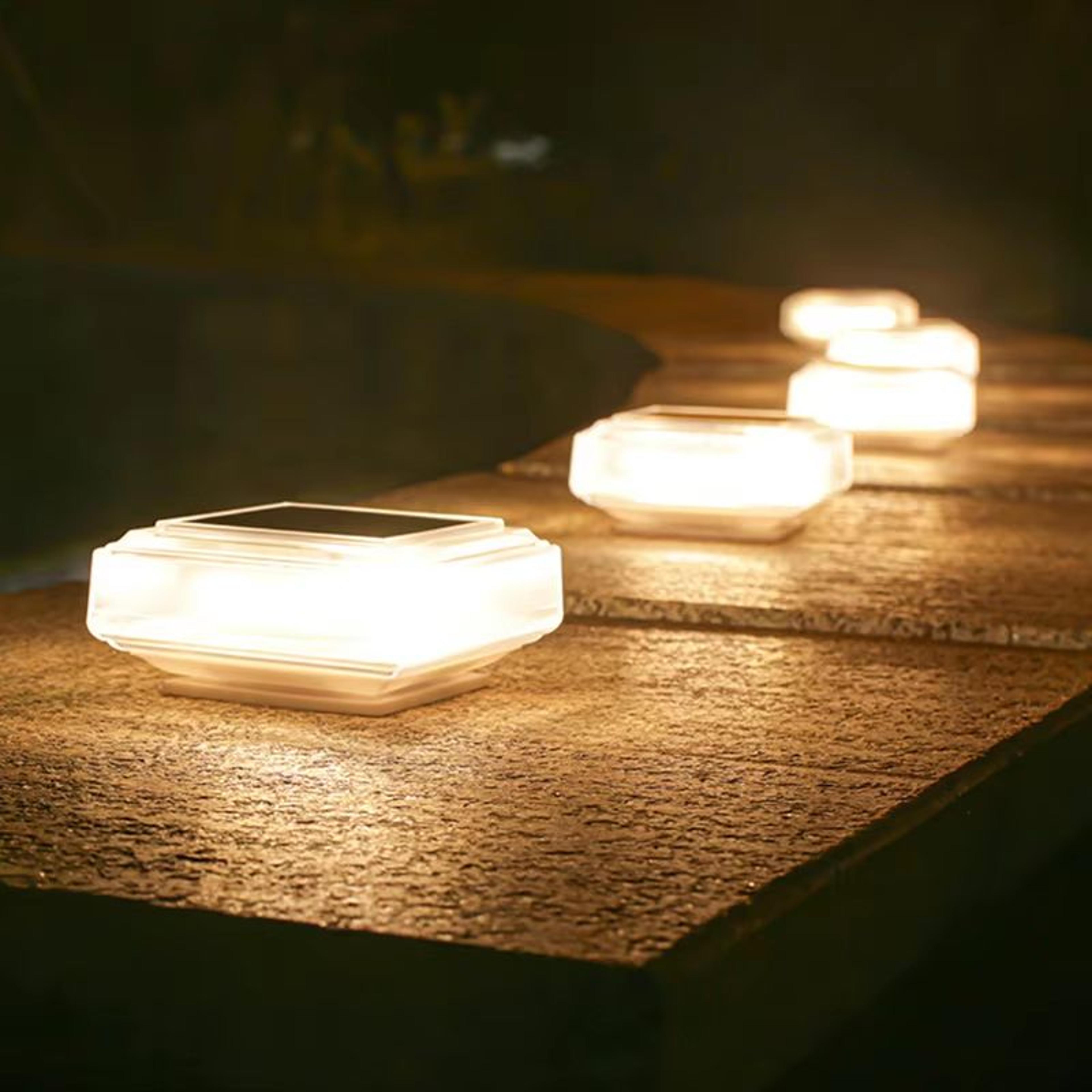 30 led solar post cap light waterproof outdoor fence deck pillar lamp