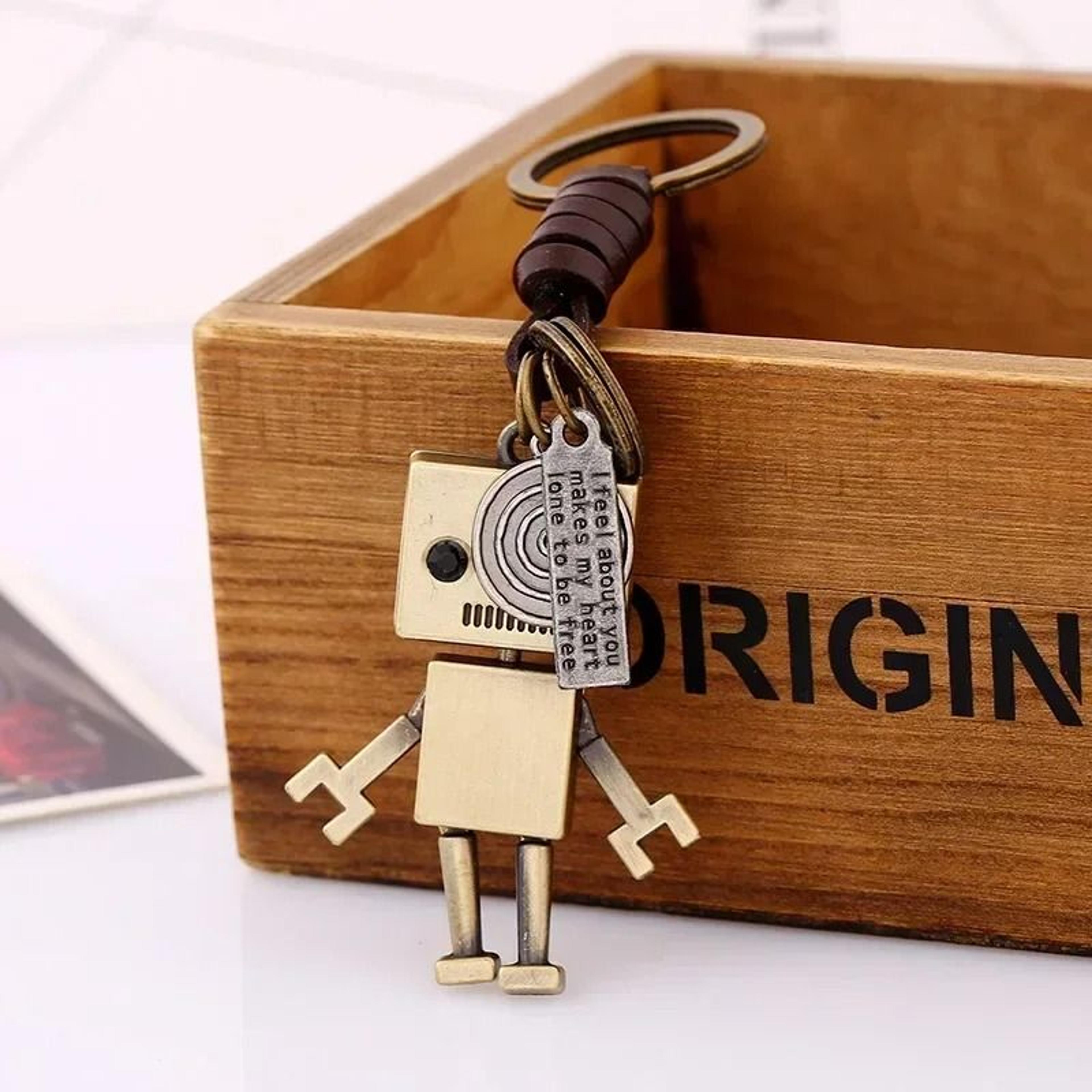 cute alloy robot keychain metal key ring for car keys backpacks and gifts
