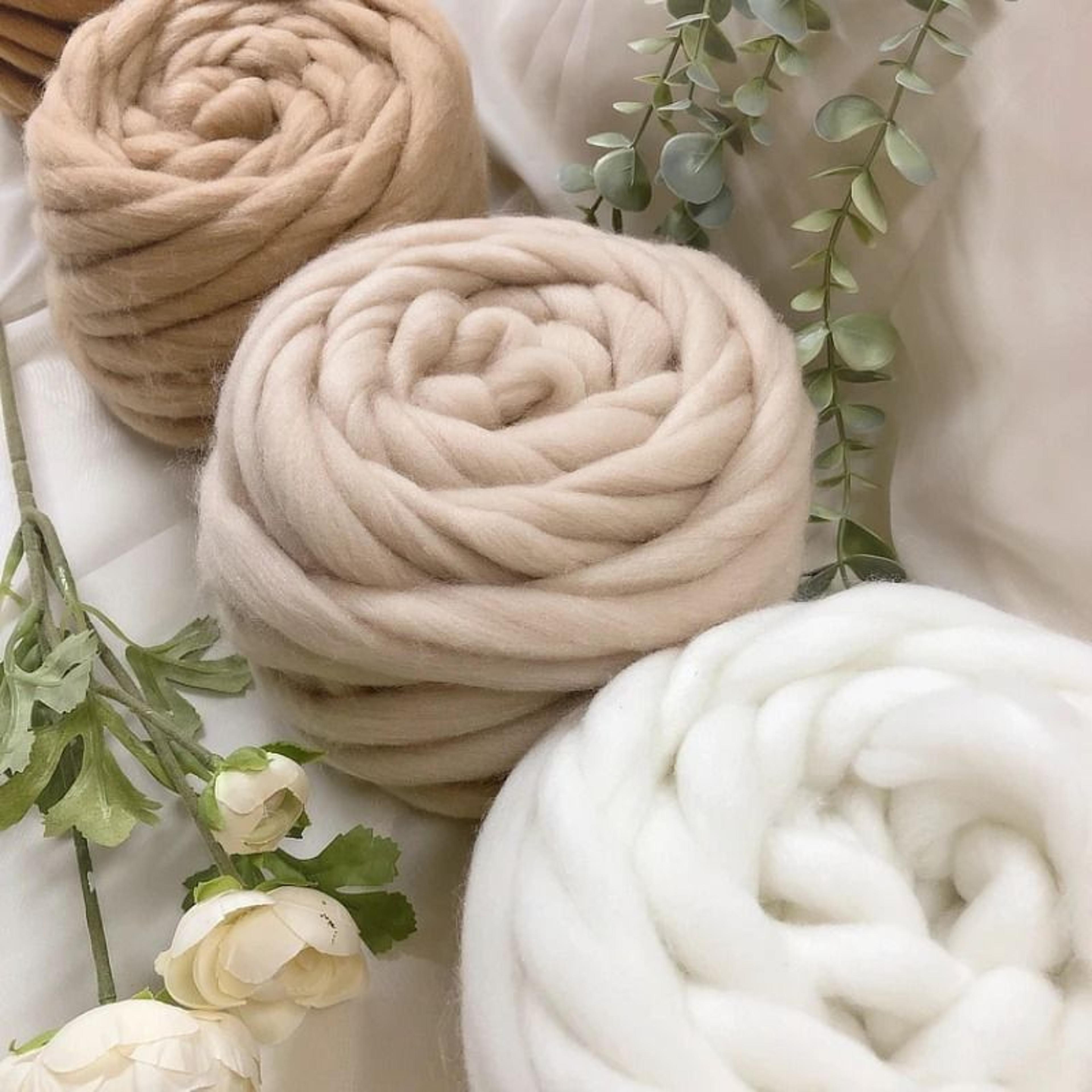 0.22 lb giant chunky roving yarn soft icelandic style arm knitting yarn for blankets scarves and diy crafts