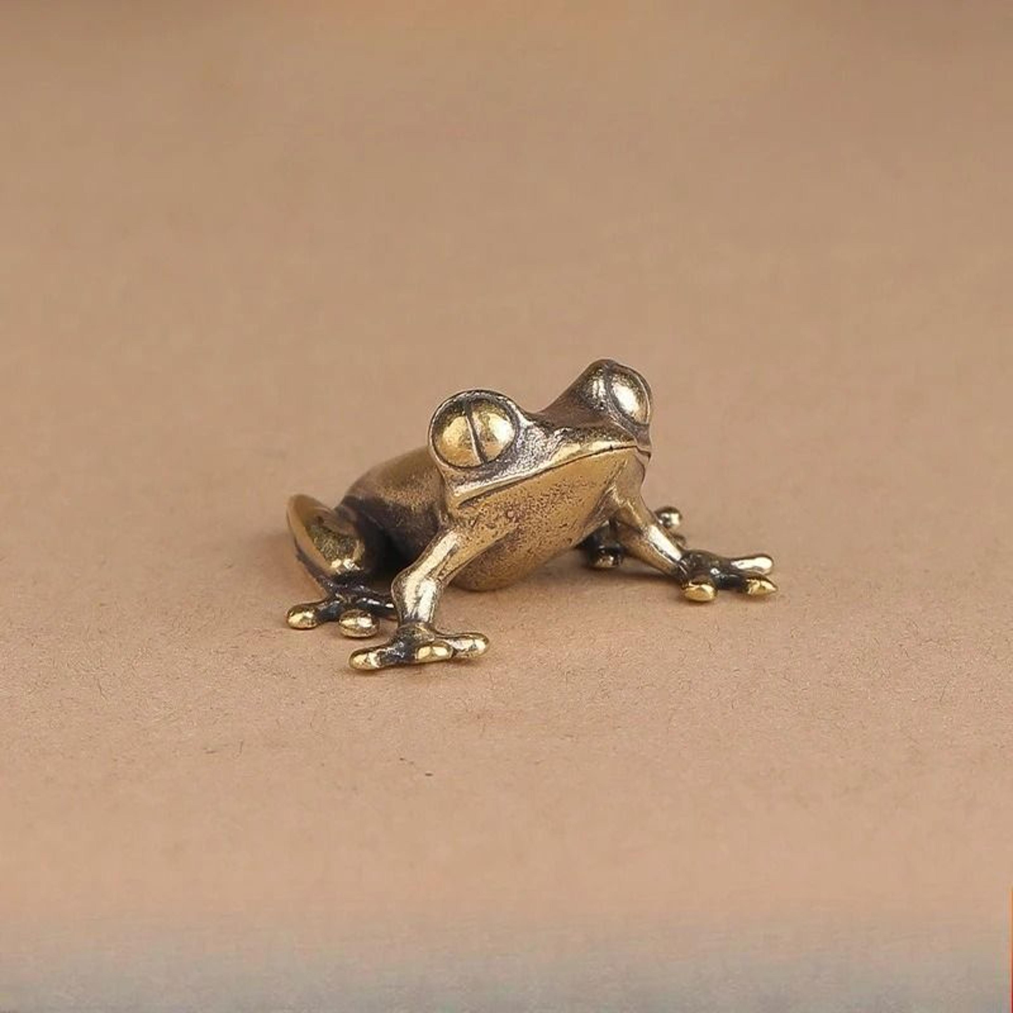 retro brass mini frog figurine vintage toad tea pet desk ornament