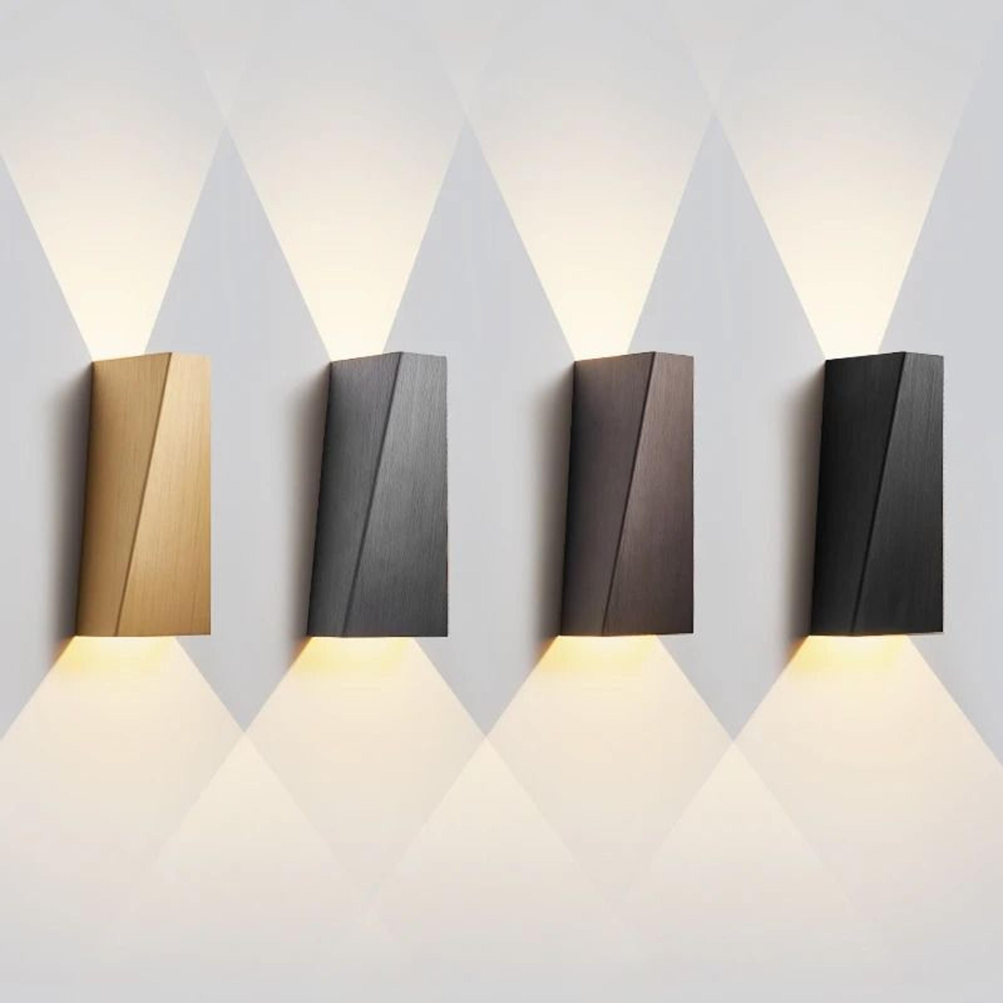 lustrous gold minimalist wall sconce