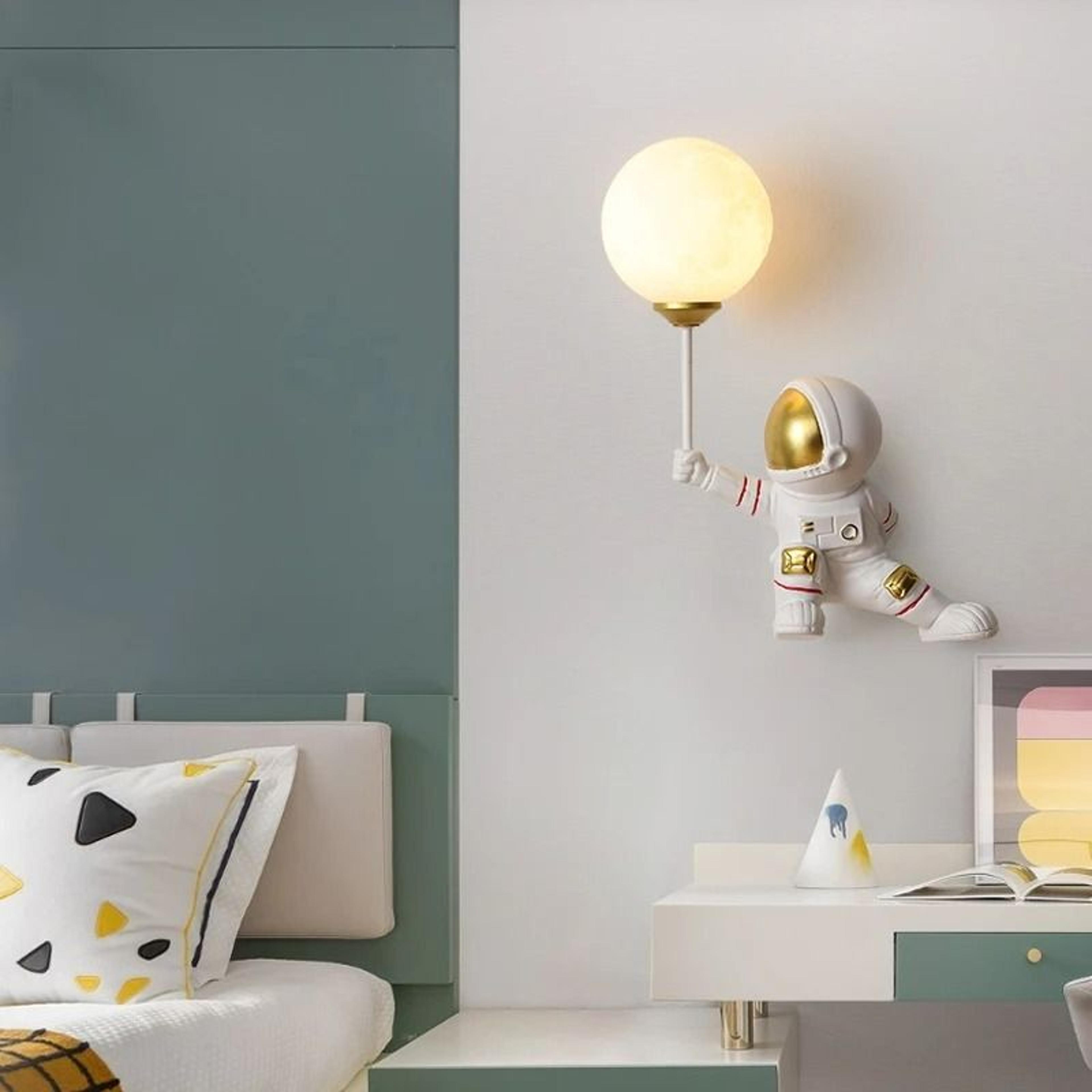 cosmobuddy astronaut bedside wall lamp